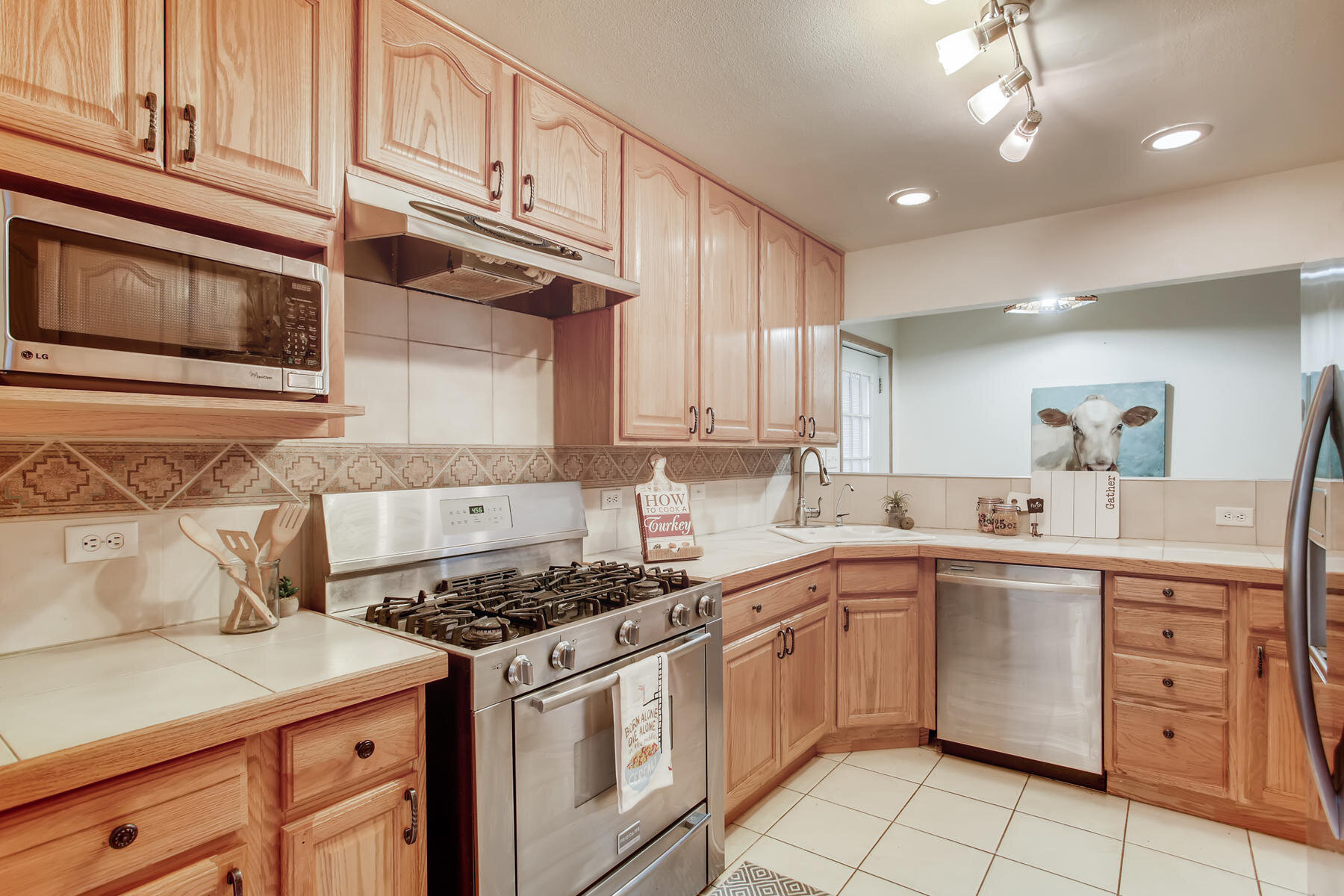 2556 S Clermont Street Denver-008-010-Kitchen-MLS_Size.jpg