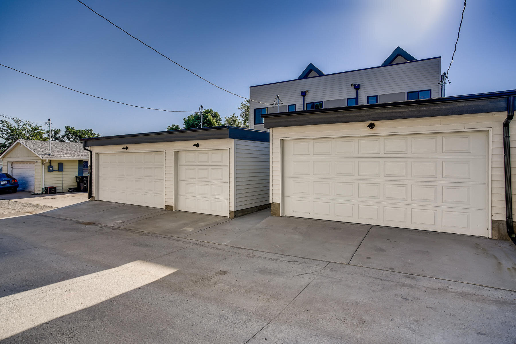 2151 S Bannock St Denver CO-034-029-Garage-MLS_Size.jpg