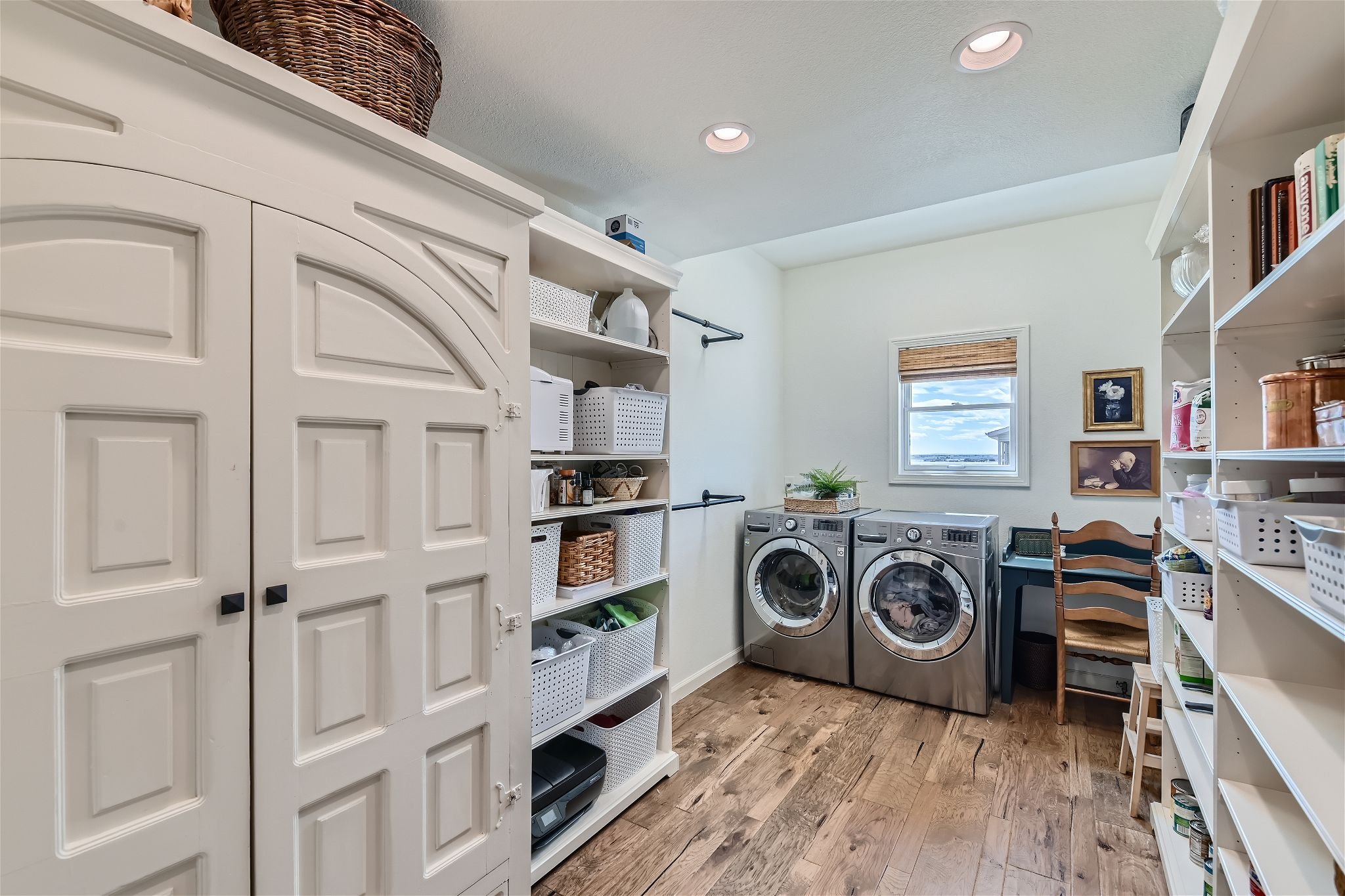 15998 Hayesmount Road - MLS Sized - 028 - 36 Laundry Room.jpg