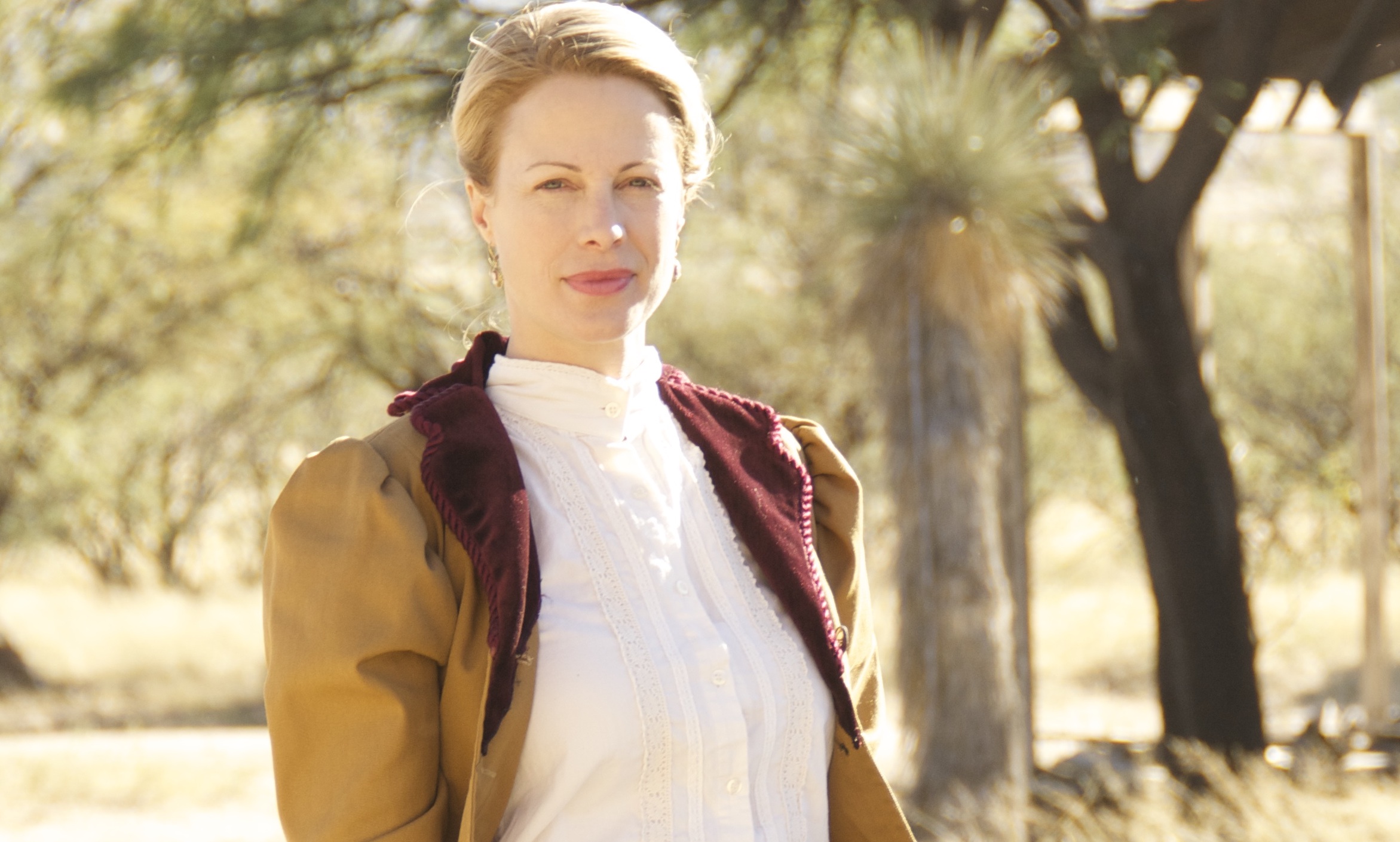 Alison Eastwood as Dr. Elizabeth Reed