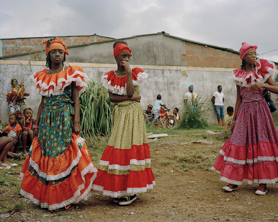 ©Maureen Drennan - Afro-Colombian youth prepare to perform for a small community that hosts many displaced families.