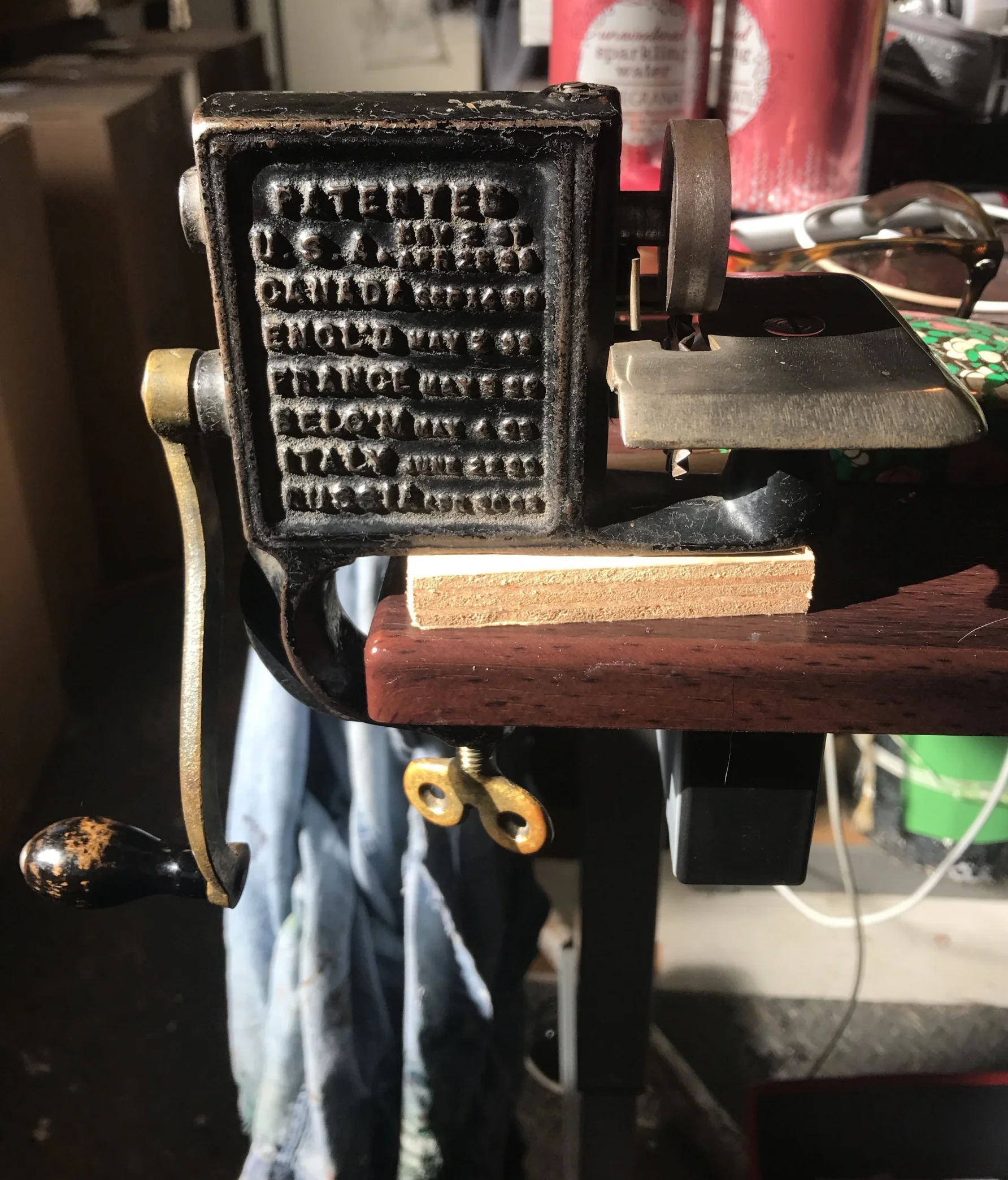 Outfitting the wallpaper factory for fabric sample production 