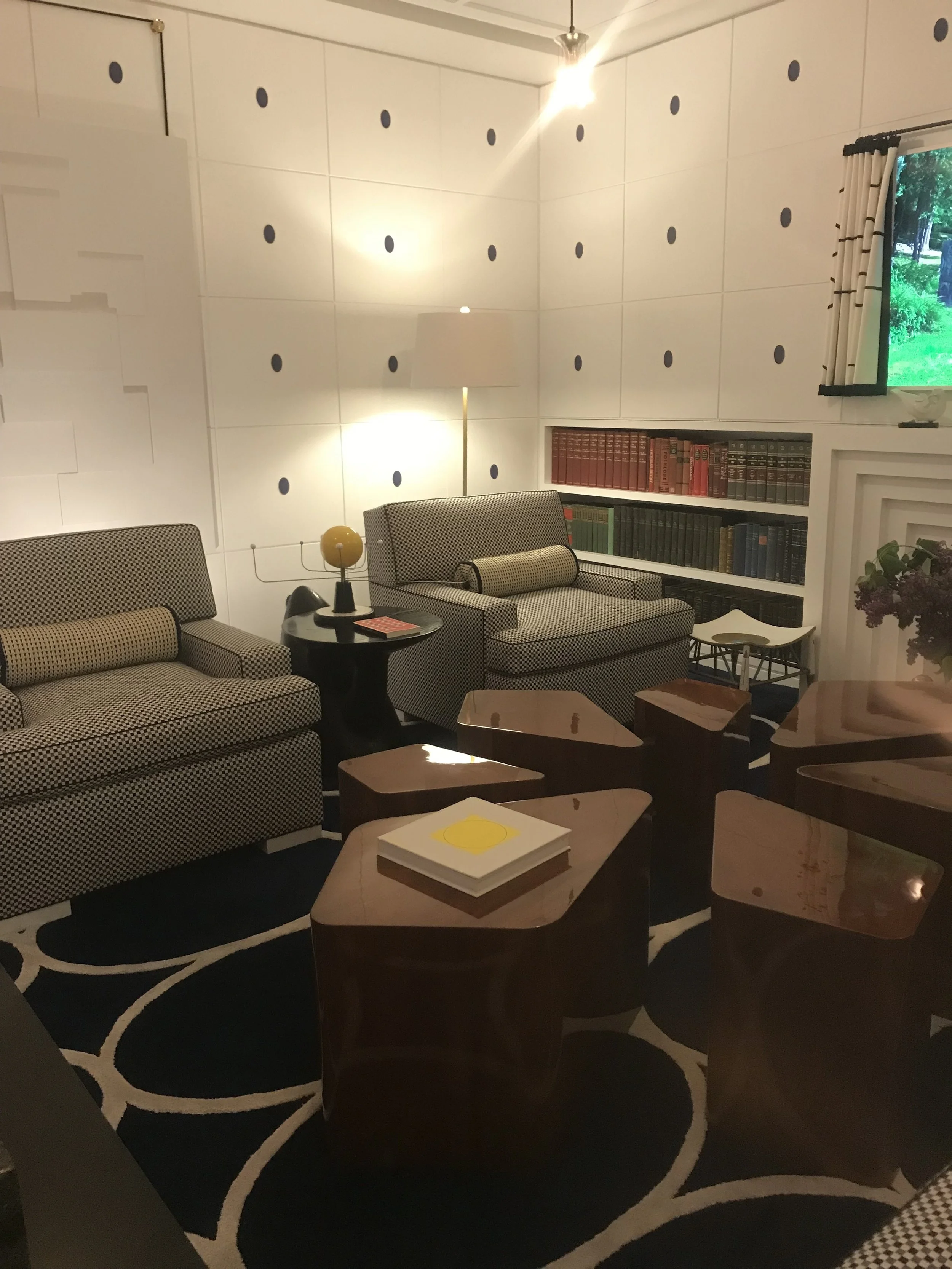 I loved Juan Montoya's room very much.. i ended here in the basement and felt as tho... this is where I would spend all of my time having meetings and hiding out from the family. GORGEOUS, Understated elegance. JuanMontoyaDesign