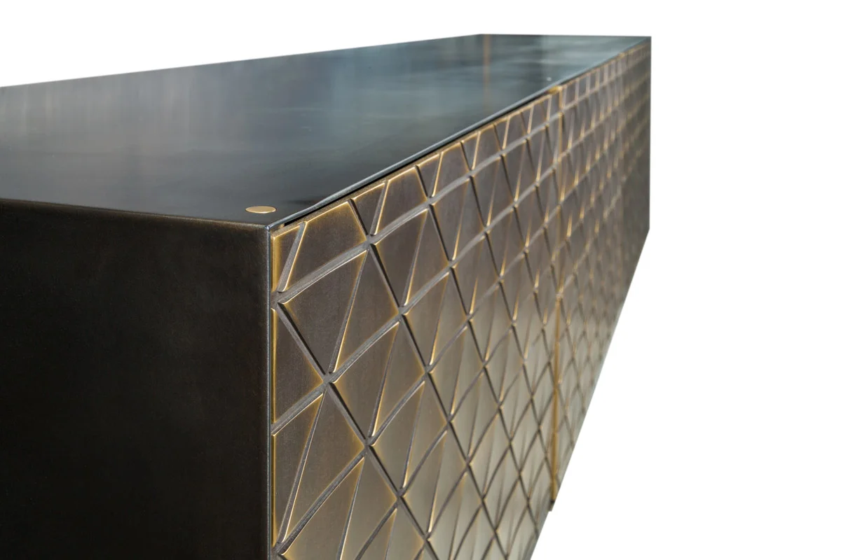 ShopFloor_Design_Cabinet_18E6231_Web-2.jpg