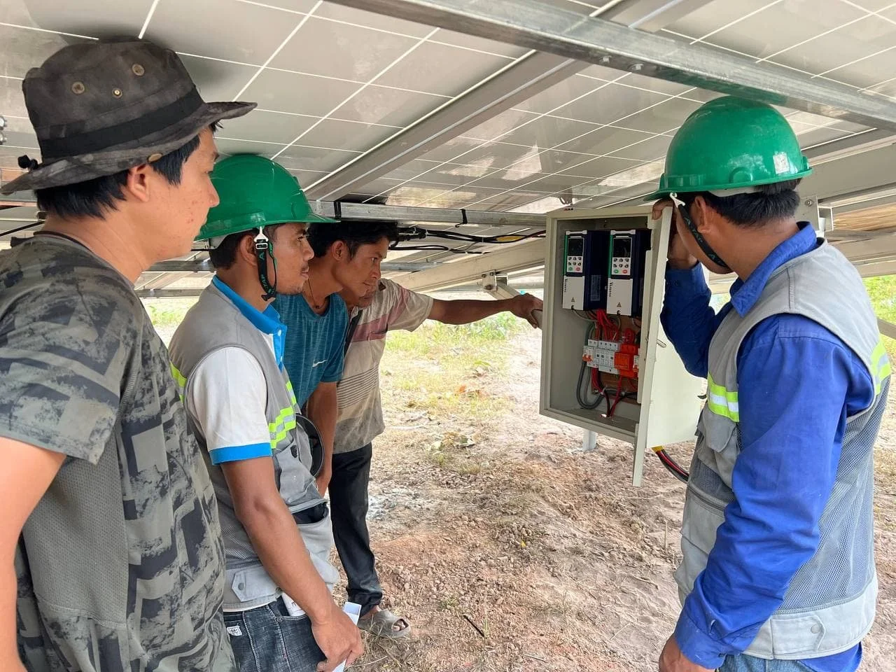 CIPO_2021-12-24_27_Installing_Solar_Picture_11.jpg