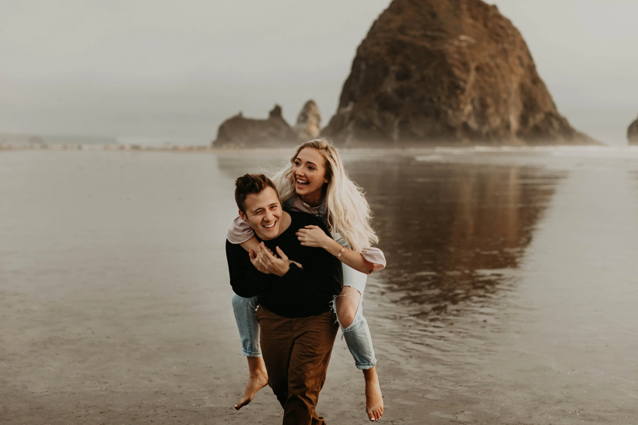 cannonbeachoregoncouplessession13.jpg