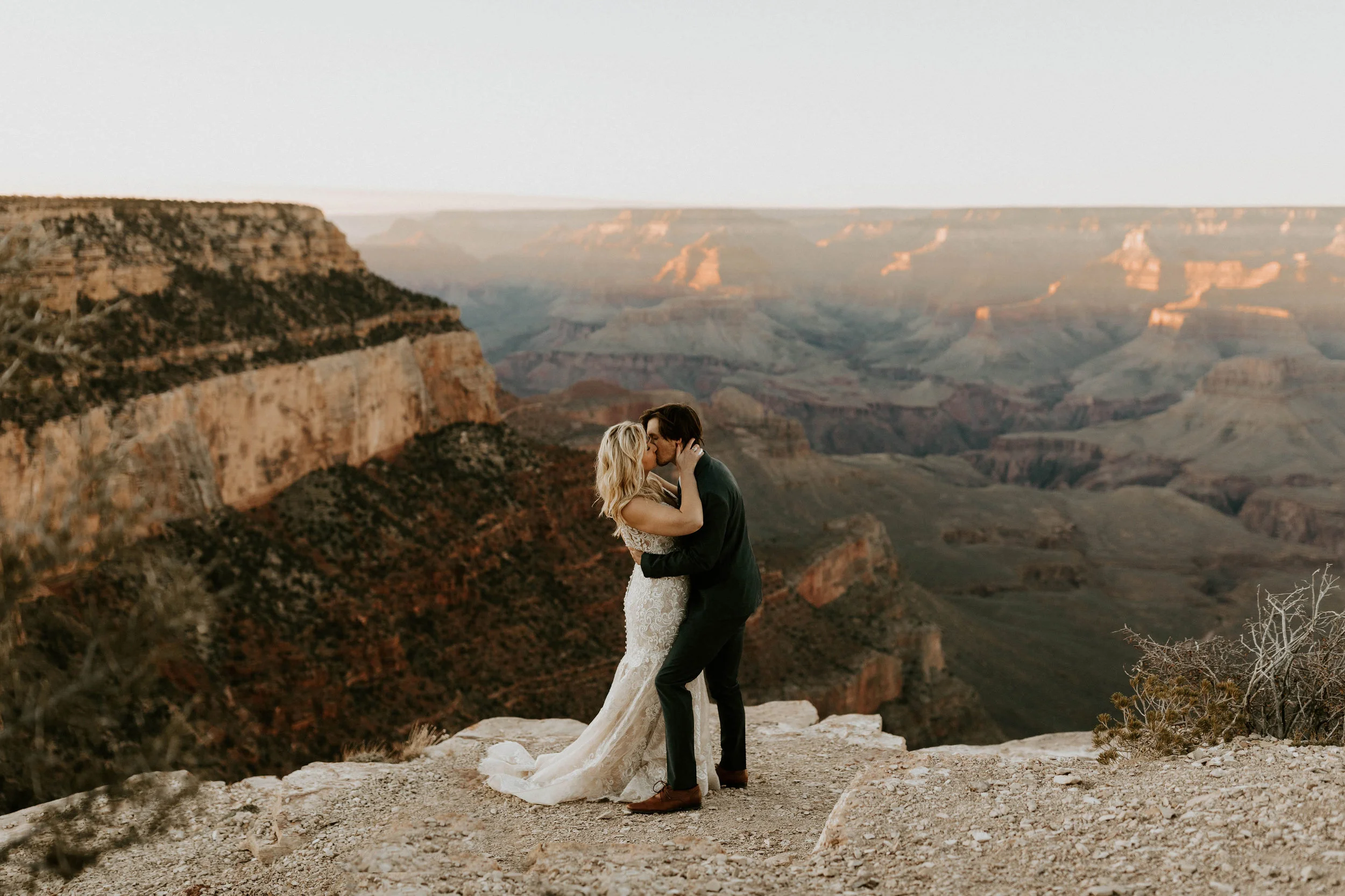 GrandCanyonArizonaAdventureBridalSessionErikaGreenePhotography17.jpg