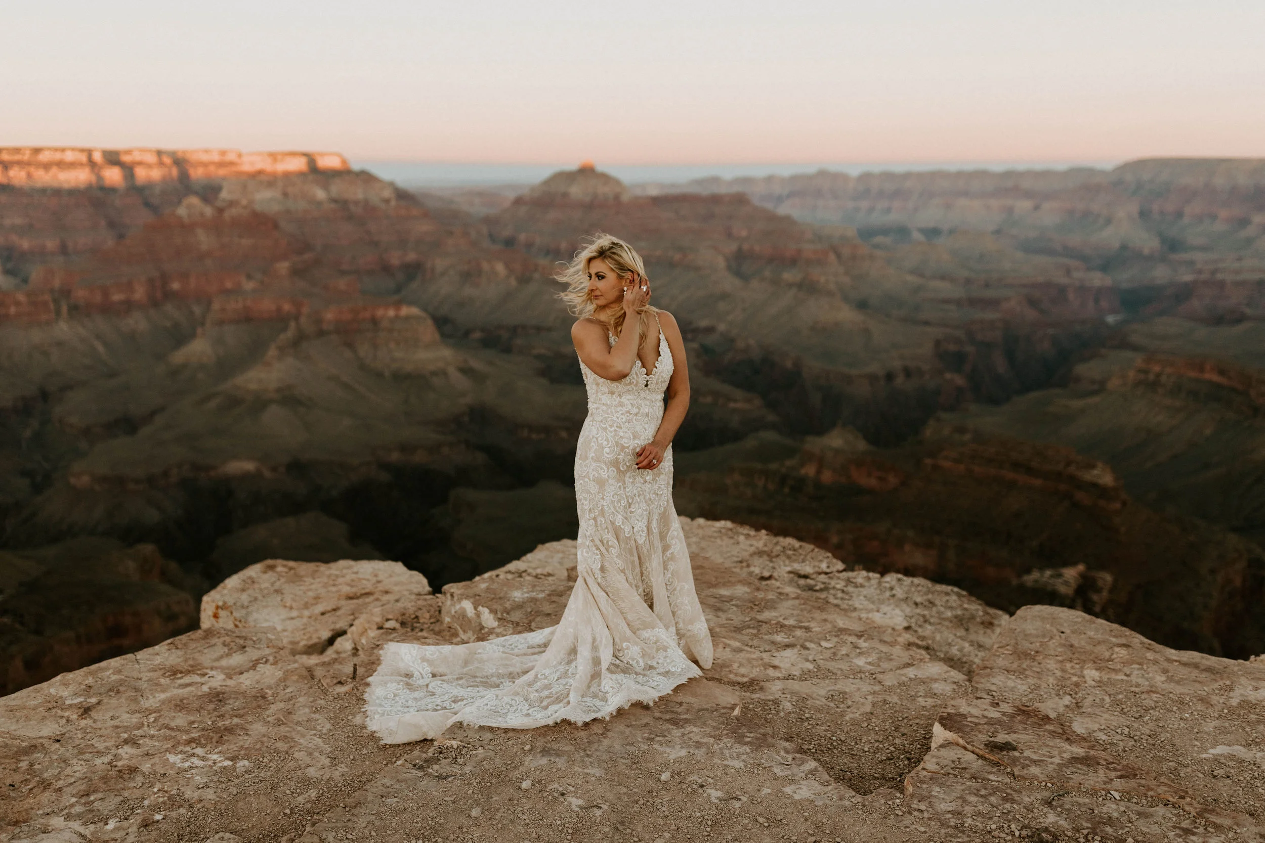 GrandCanyonArizonaAdventureBridalSessionErikaGreenePhotography29.jpg