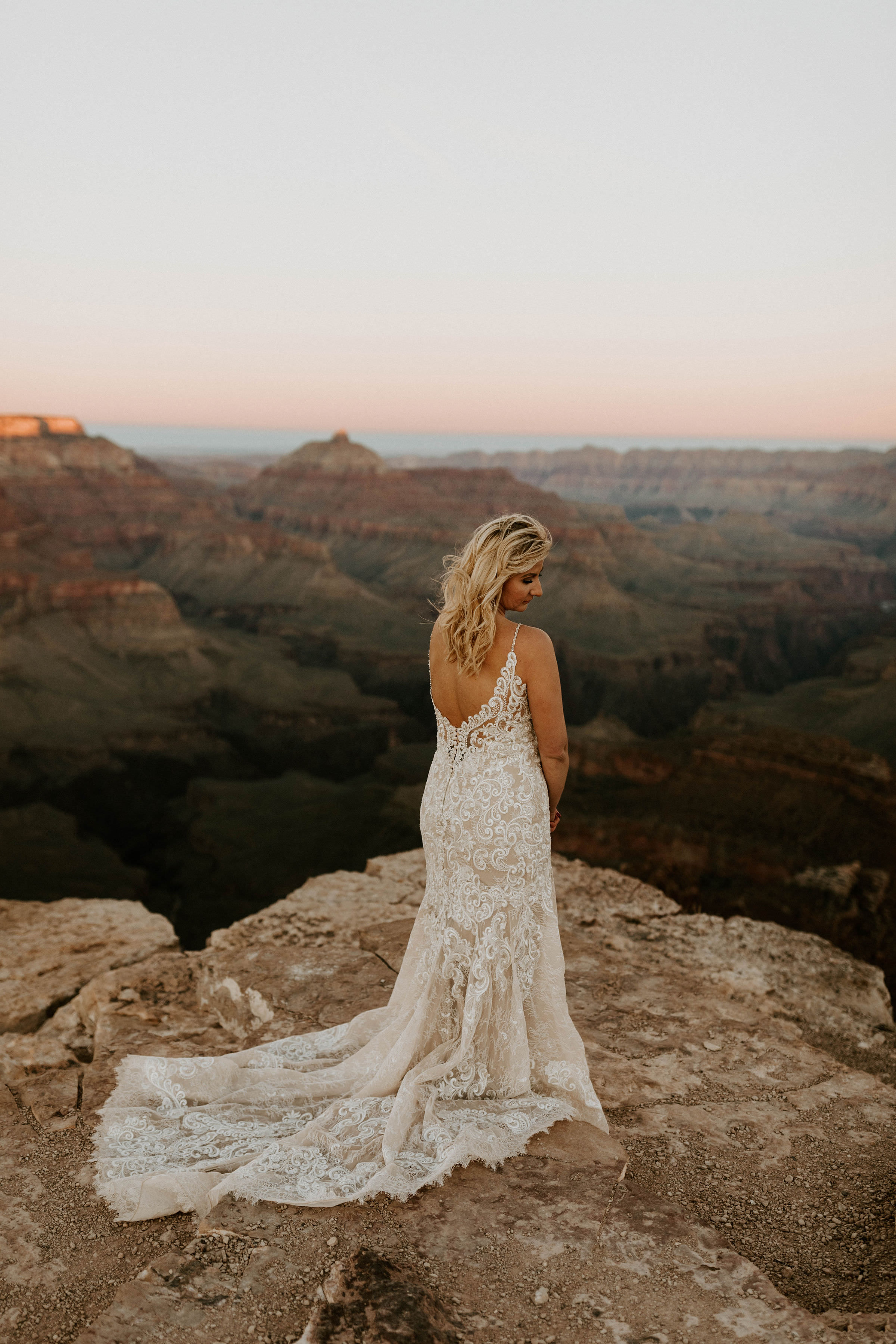 GrandCanyonArizonaAdventureBridalSessionErikaGreenePhotography30.jpg