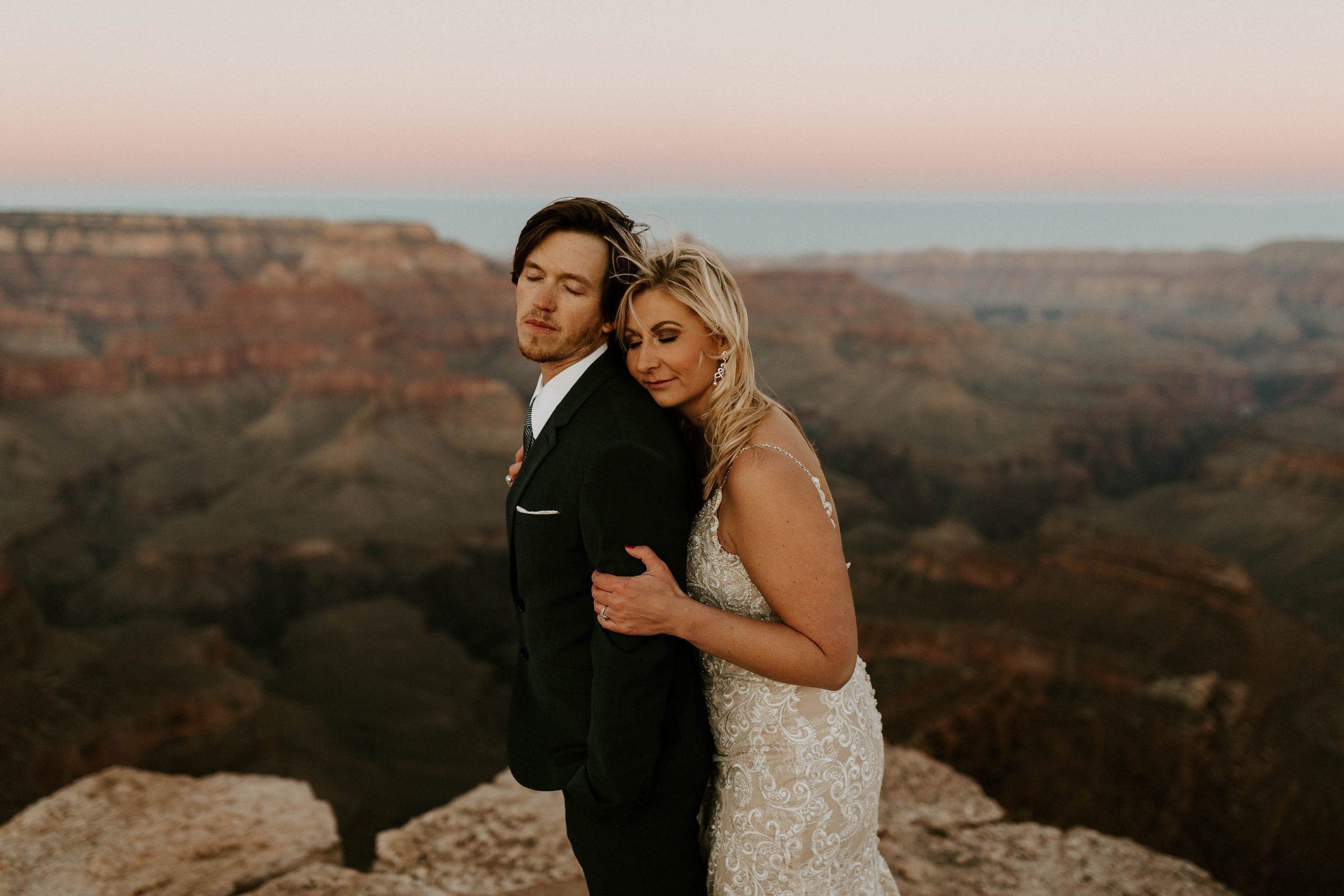 GrandCanyonArizonaAdventureBridalSessionErikaGreenePhotography37.jpg