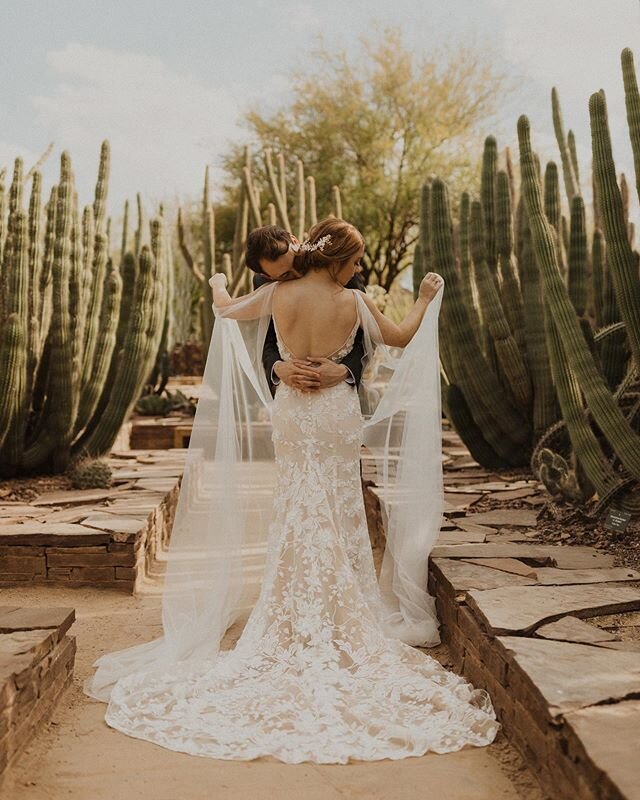 I honestly can&rsquo;t put into words what I&rsquo;m really feeling today so I&rsquo;m going to just share these photos from a recent wedding that was absolutely perfect and happy and carefree ✨