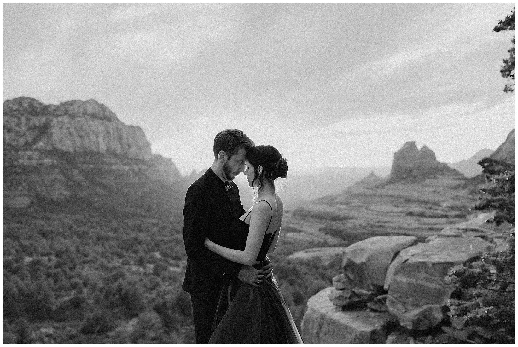 Sedona Elopement - Erika Greene Photography - Arizona Elopement Photographer_0080.jpg