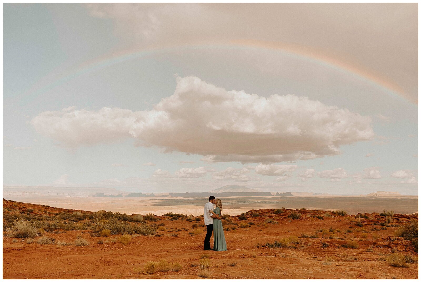 Horseshoe Bend Engagement Session - Erika Greene Photography - Arizona Elopement Photographer_0002.jpg