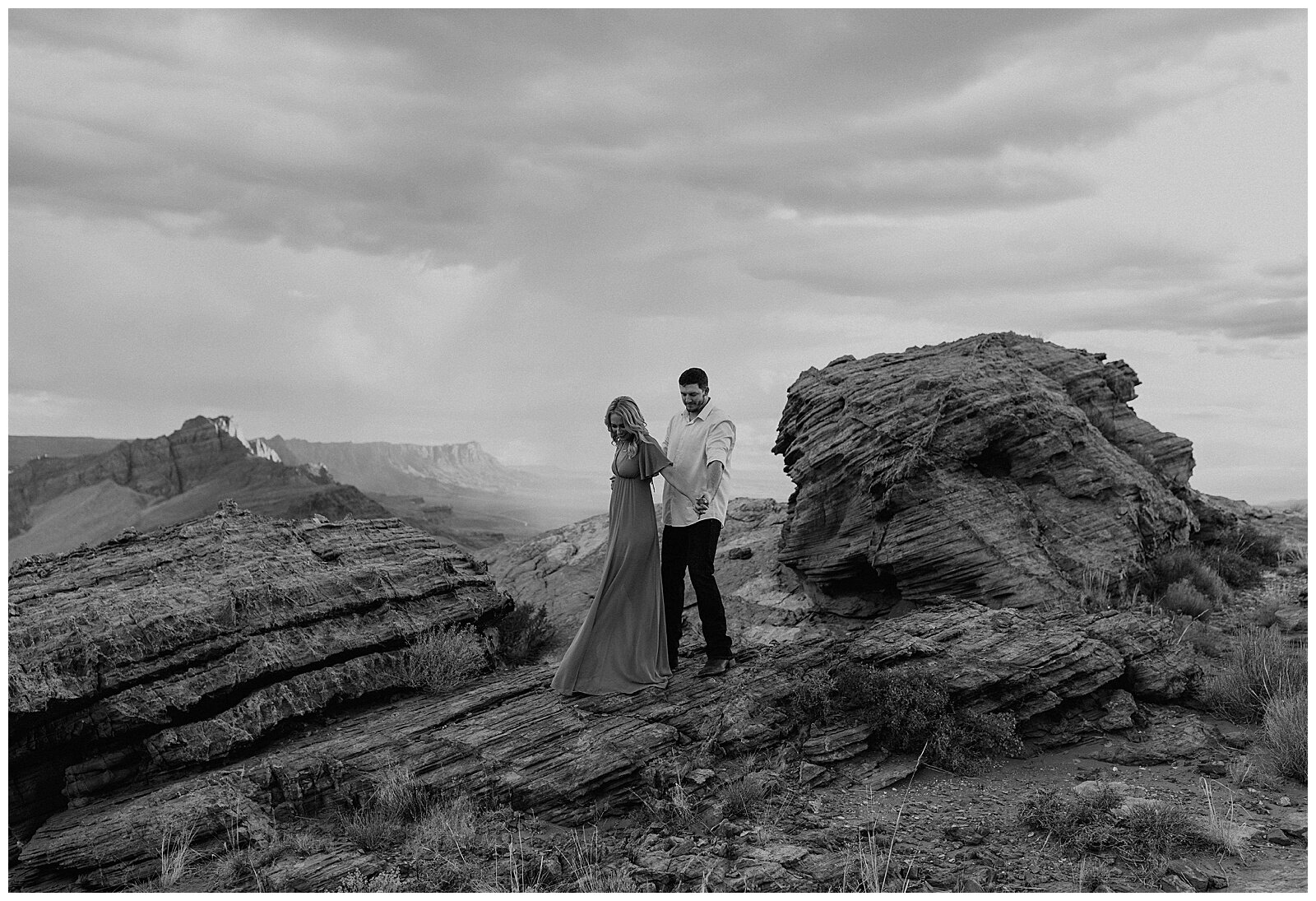 Horseshoe Bend Engagement Session - Erika Greene Photography - Arizona Elopement Photographer_0019.jpg