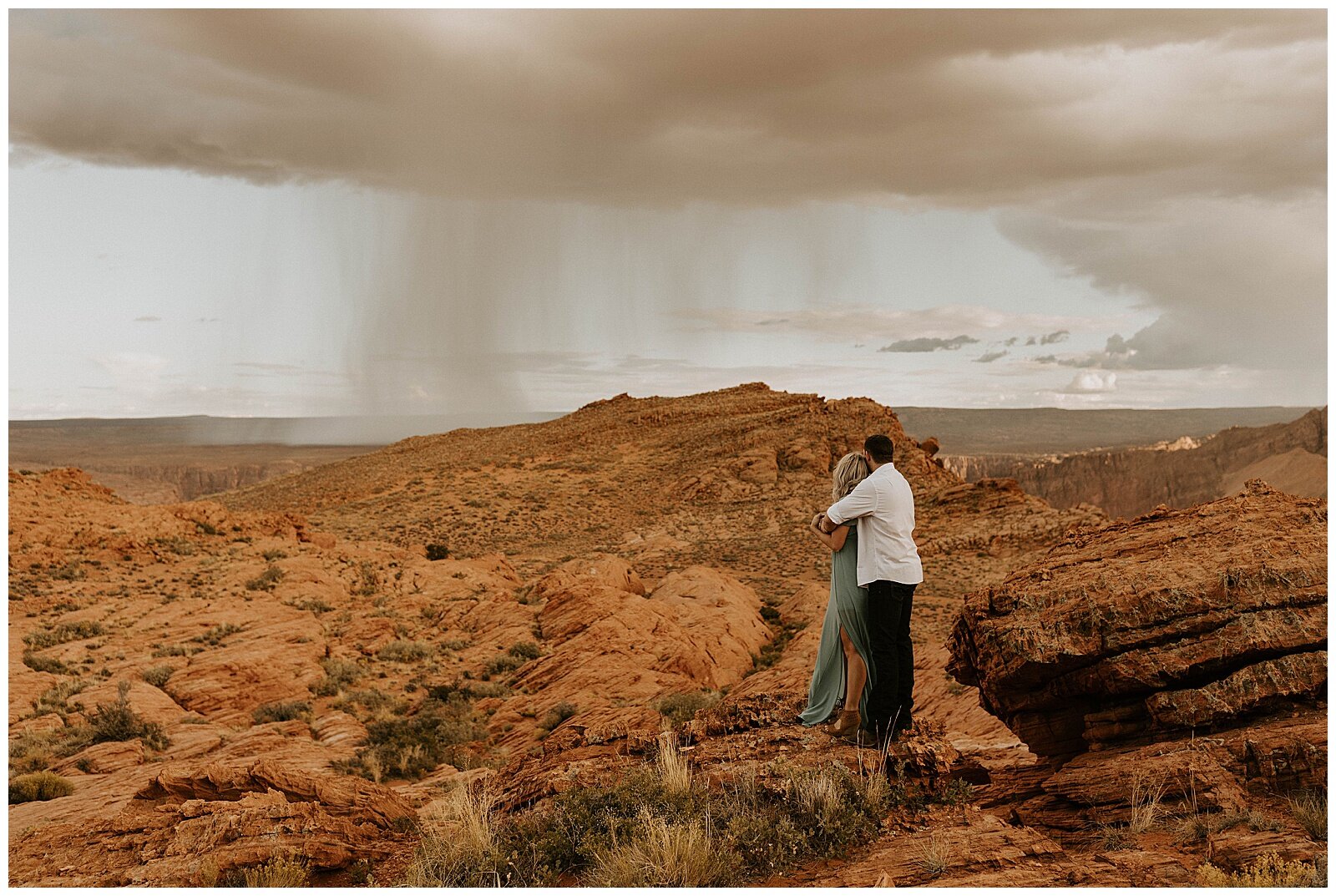 Horseshoe Bend Engagement Session - Erika Greene Photography - Arizona Elopement Photographer_0020.jpg