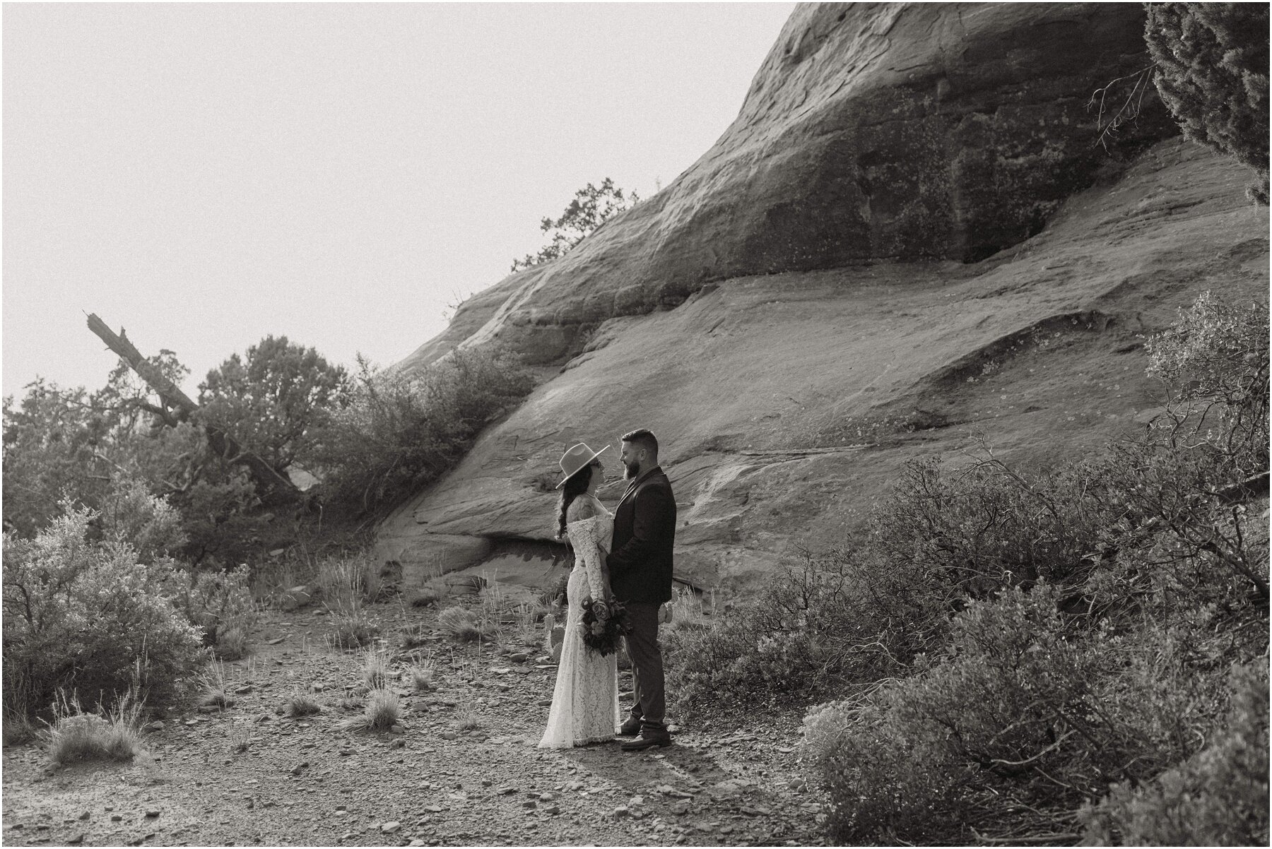 session in sedona - erika greene photography - arizona elopement photographer_0002.jpg
