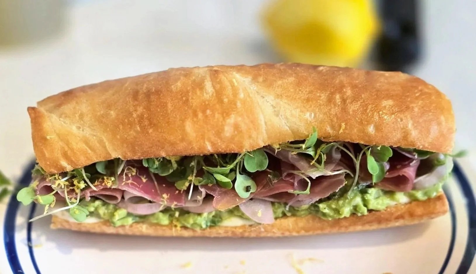 Guacamole & Prosciutto Baguette Sandwich Guacamole & Prosciutto Baguette Sandwich