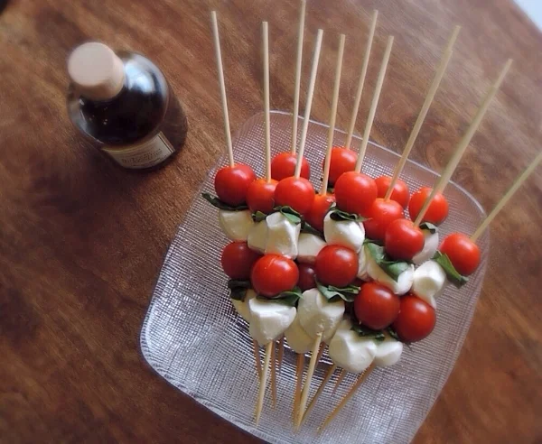 Caprese Skewer Appetizers