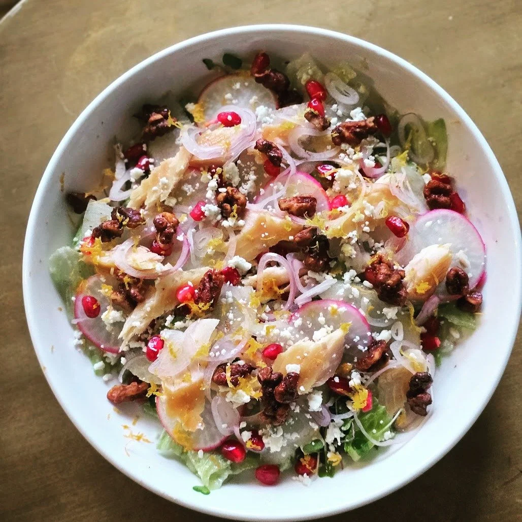 Holiday Pear &amp; Smoked Trout Salad

This Pear &amp; Smoked Trout Salad with crumbles of blue cheese, maple walnuts, and pomegranate seeds is the perfect addition to any holiday meal. #holidaysalad #holidayside #pearsalad #troutsalad #delecticious
