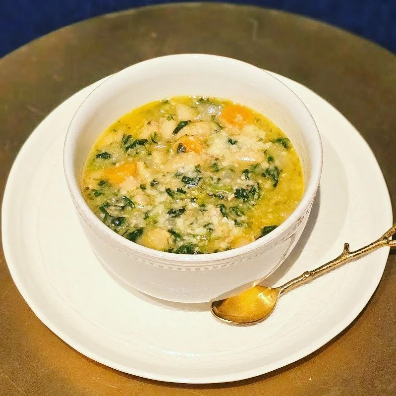 Tuscan Spinach &amp; White Bean Soup is perfect for winter!

The Recipe: https://www.delecticious.com/blog-posts/2026/1/8/spinach-amp-white-cannelloni-bean-soup

#souprecipe #soup #delecticious