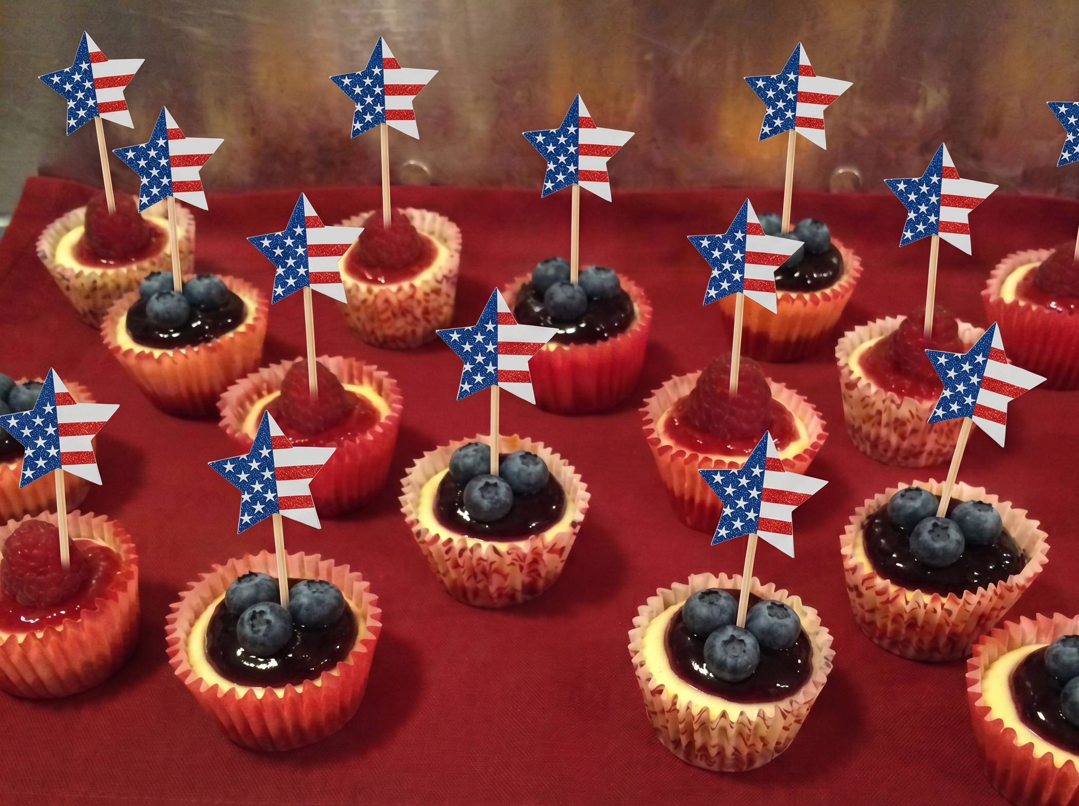 4th of July Mini Cheesecakes