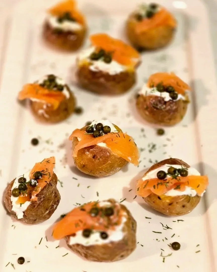 Mini Baked Potatoes with Goat Cheese & Smoked Salmon Mini Baked Potatoes with Goat Cheese & Smoked Salmon