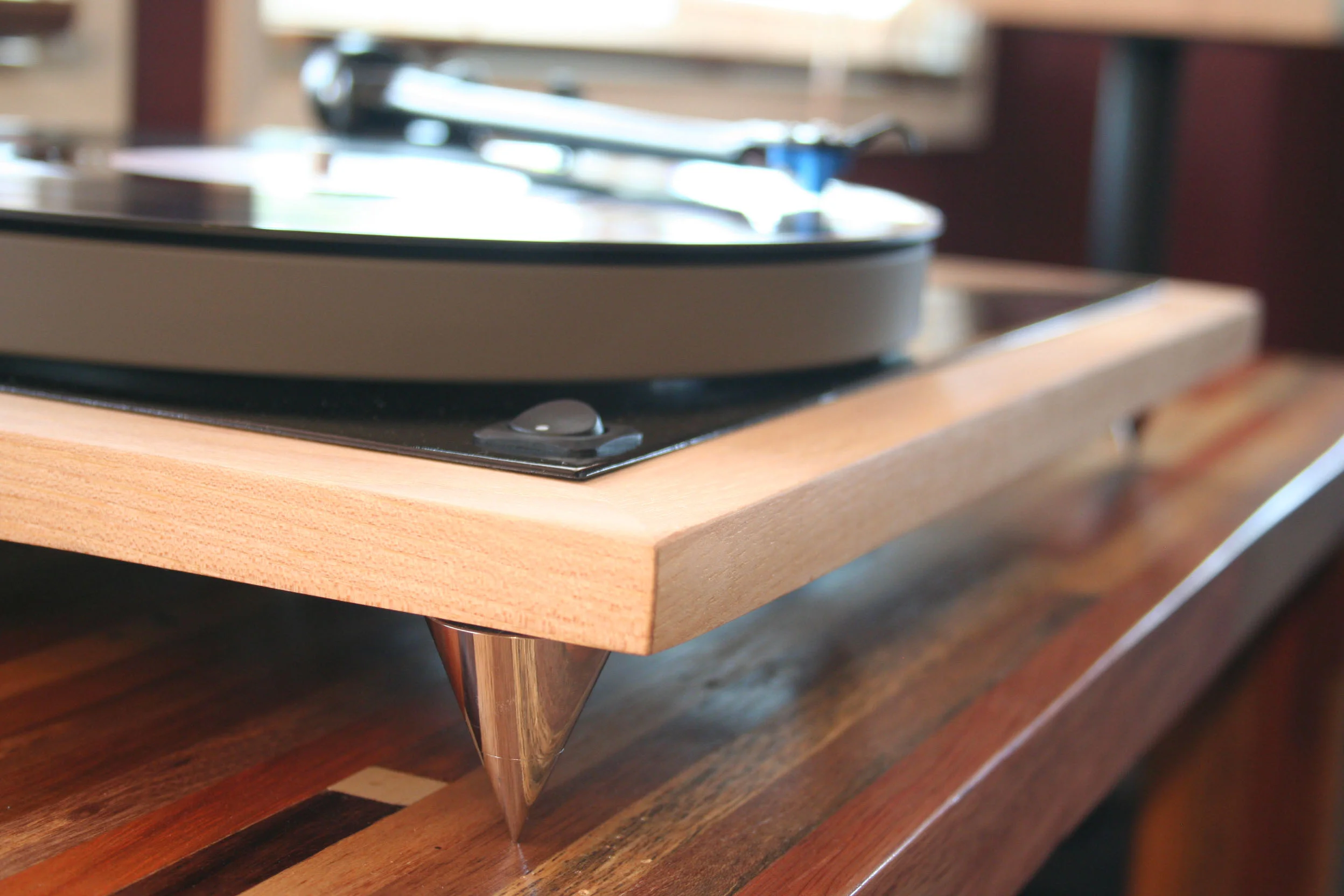 Black and White Acoustic Research T-bar, platter, sub-platter, original AR metal top powder coated gloss black, Rega 303 tonearm, Hurst 300 motor, Rega Elys2 moving magnet cartridge, real pine custom built base, rocker on/off switch, 2.5 inch metal spikes. On display at GHA. Sold.