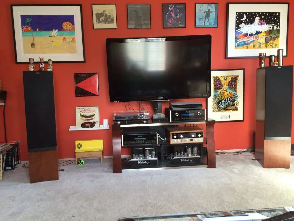 Miles C System : McIntosh MC75 mono blocks (sequential Serial #'s) McIntosh C22 pre amp McIntosh MVP 852 (using as CD player) McIntosh MR85 tuner Rega RP8 with Denon DL-110 Klipsch RP7 II speakers