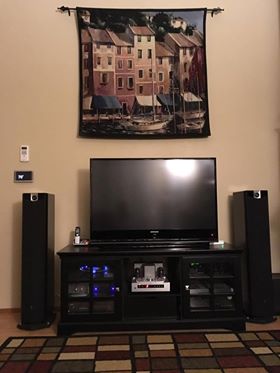 Jon M System: ITunes via Airport Express through Maverick Audio Tube Magic DAC into Yaqin MC-30L amplifier, Focal 836v speakers. Nice!