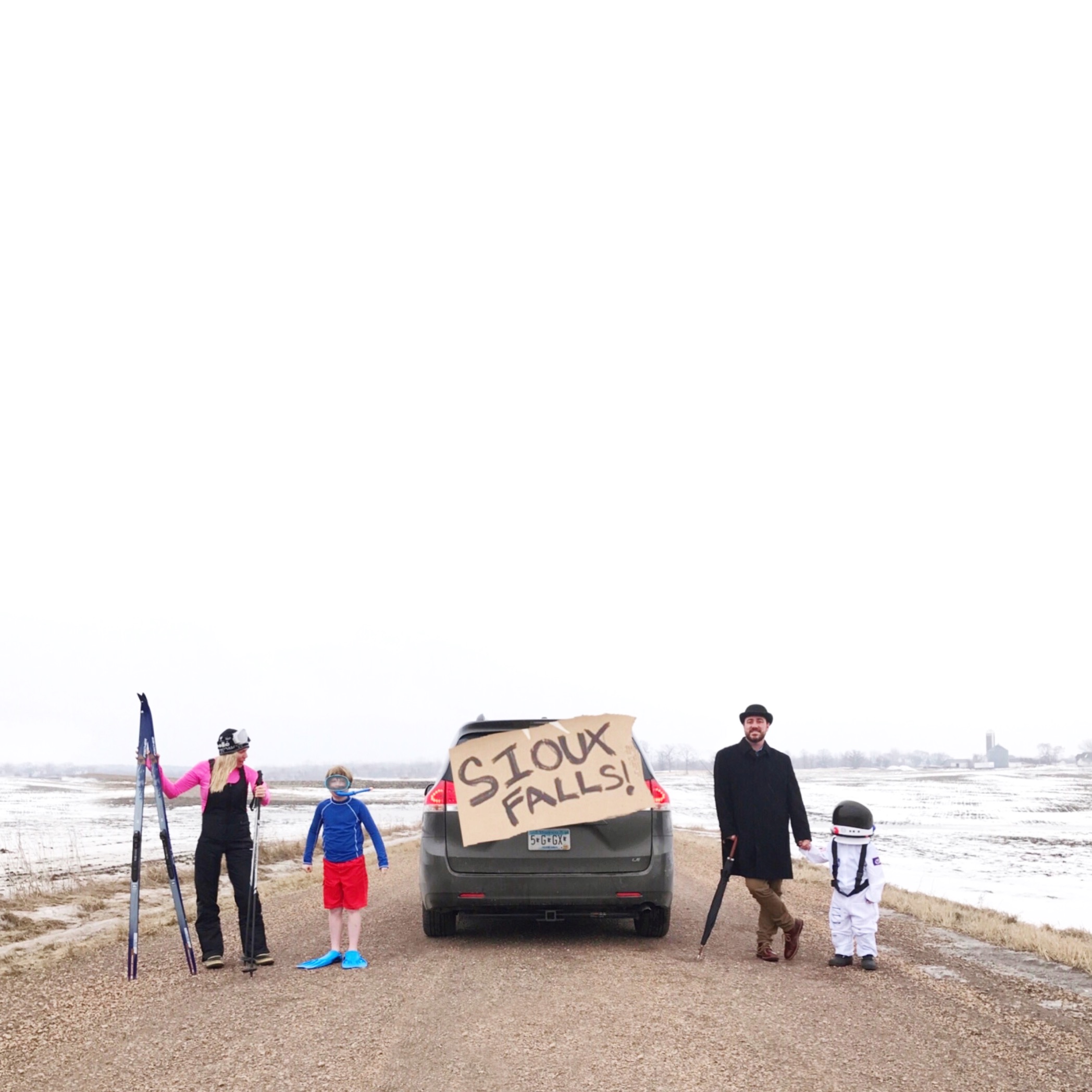 Visit Sioux Falls, SD with Travel Mindset Snowshoeing, skiing, a Cirque Du Soliel show,a Sioux Falls Skyforce game, space center, killer sunsets, flying pizzas, a butterfly house, a waterfall, cupcakes.. we packed a lot in the 4 days we were there!