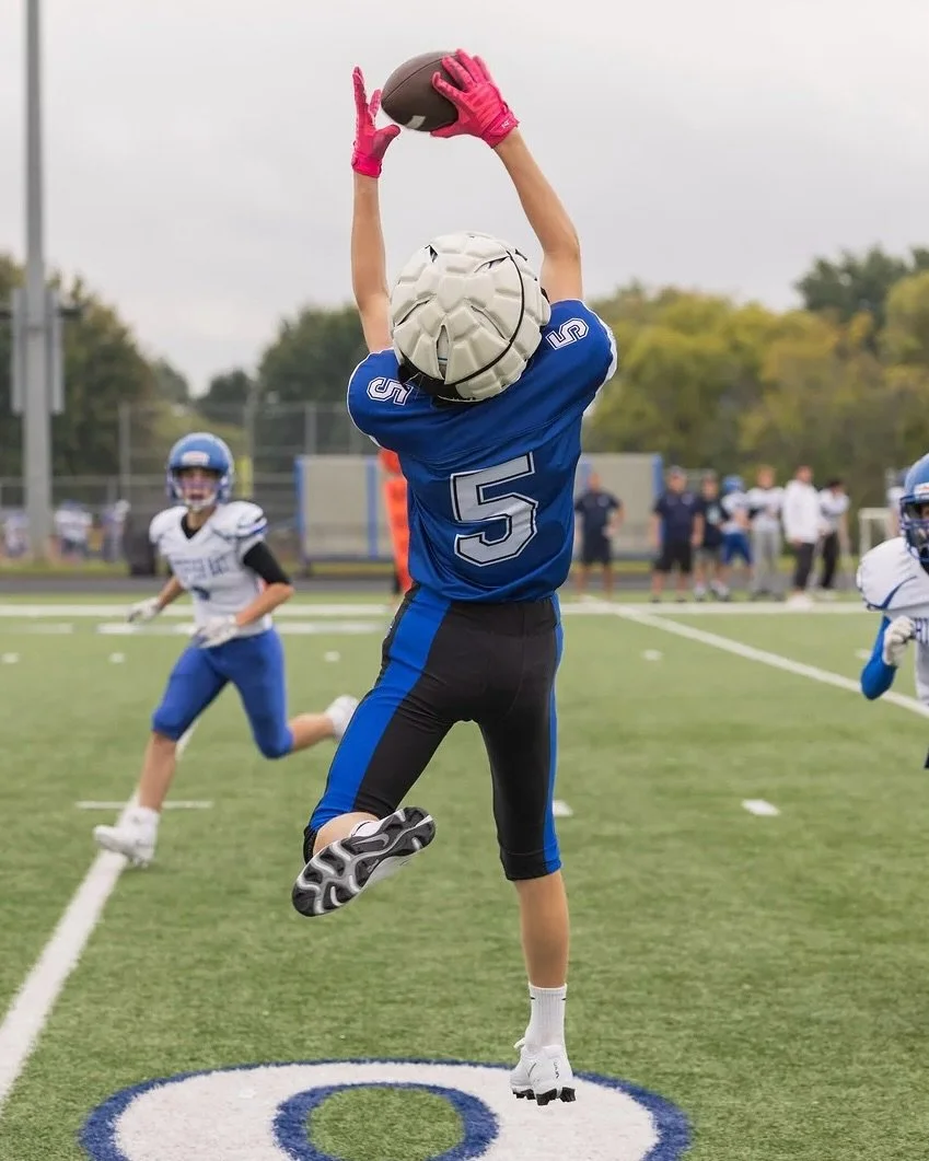@jrlancerfb 8th Grade defeated Whitefish Bay on Saturday and looked darn good doing it!