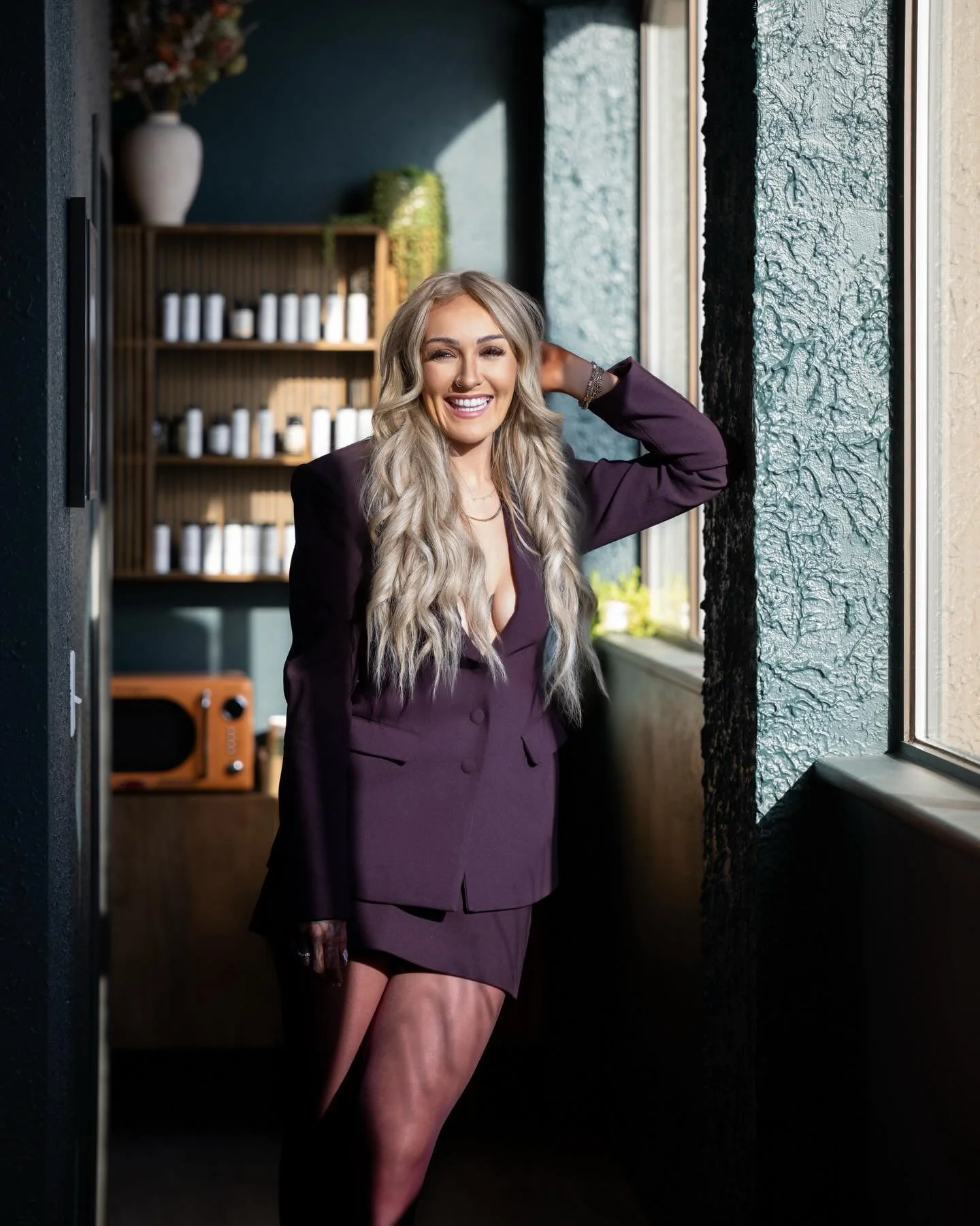 Super fun + cozy shoot on a brutally cold polar vortex Dec day with Top Knot Salon owner September Knight for the Brookfield Living Magazine February cover story. ✂️