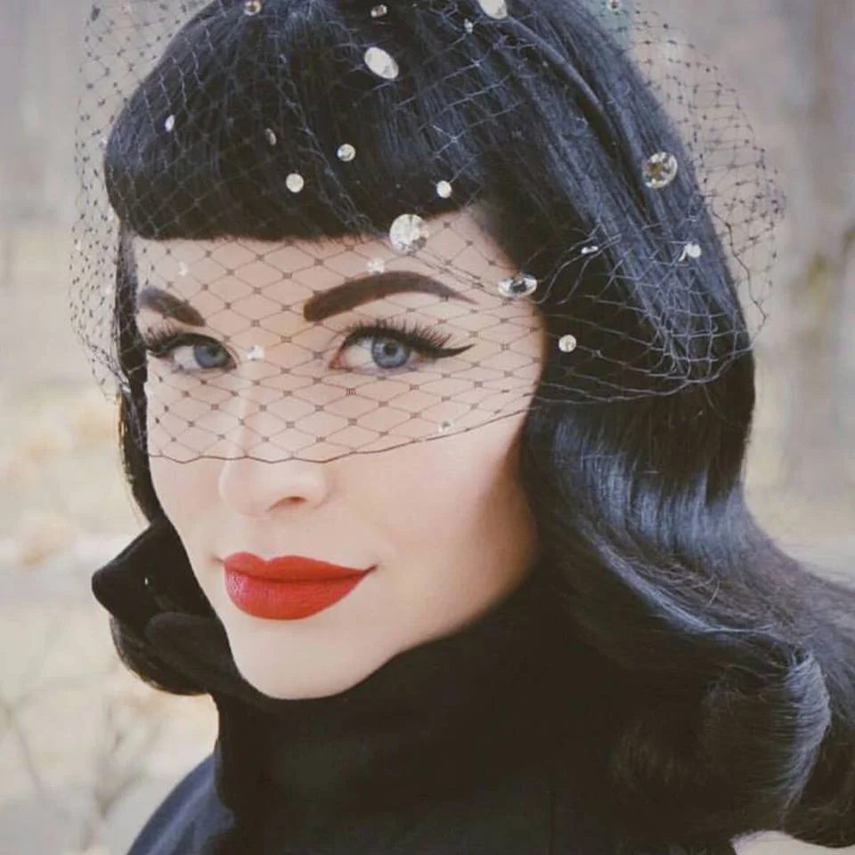 black rhinestone vintage veil 