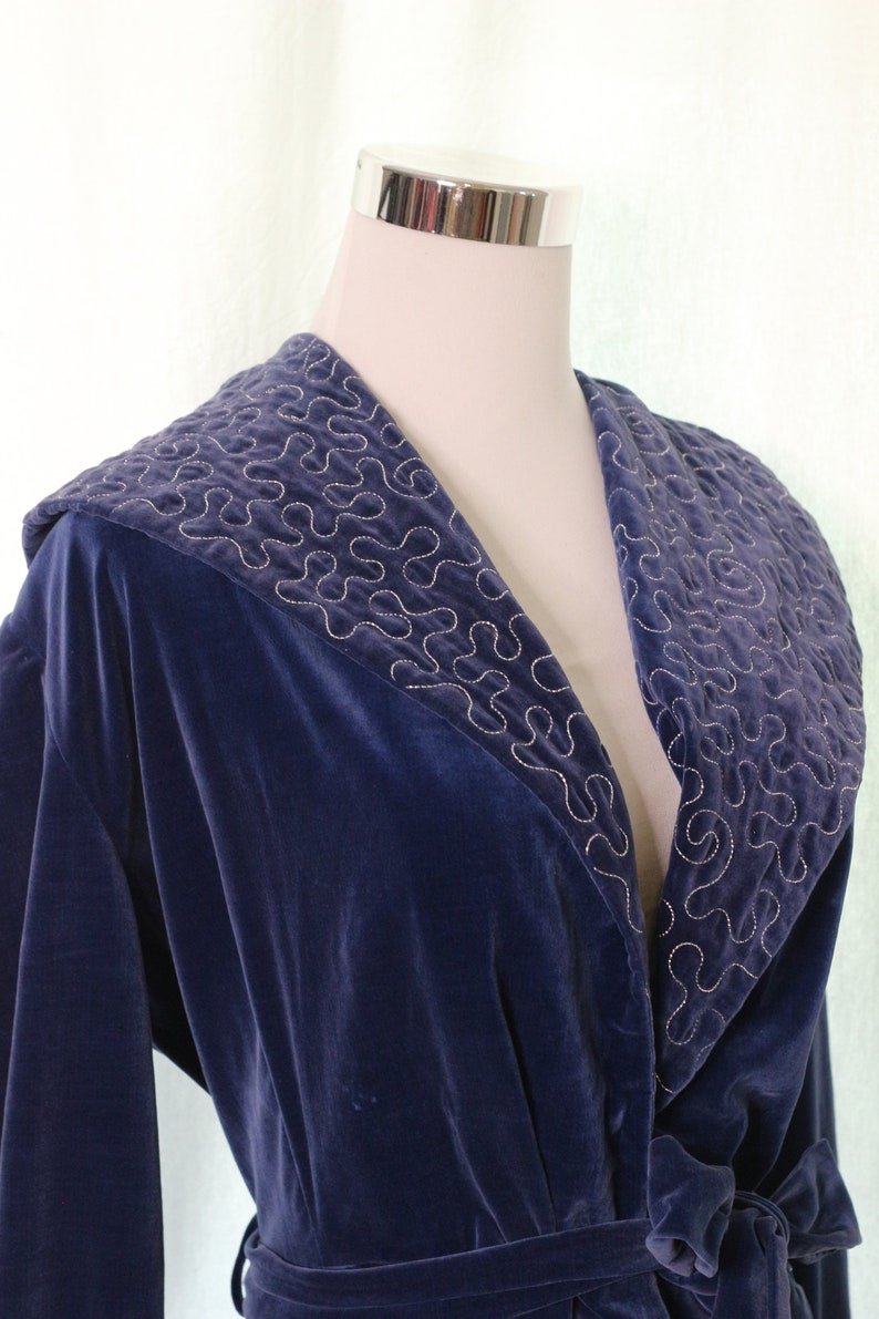 Vintage 1940's ' ACORN ' Rich Blue Velvet dressing gown with Silver Metallic Soutache Old Hollywood Vintage Loungewear