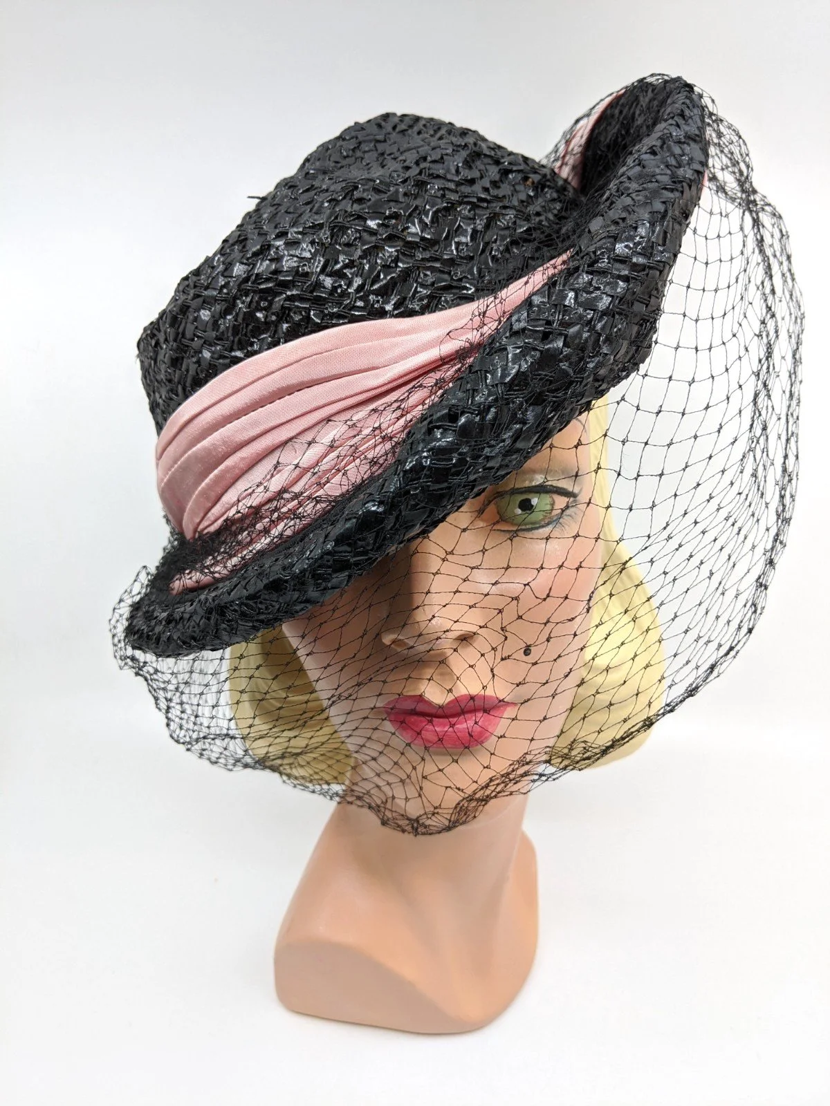 Vintage 1940s ' NEW YORK CREATION' Hat Black Racello Veiling pink Draping Tilt hat