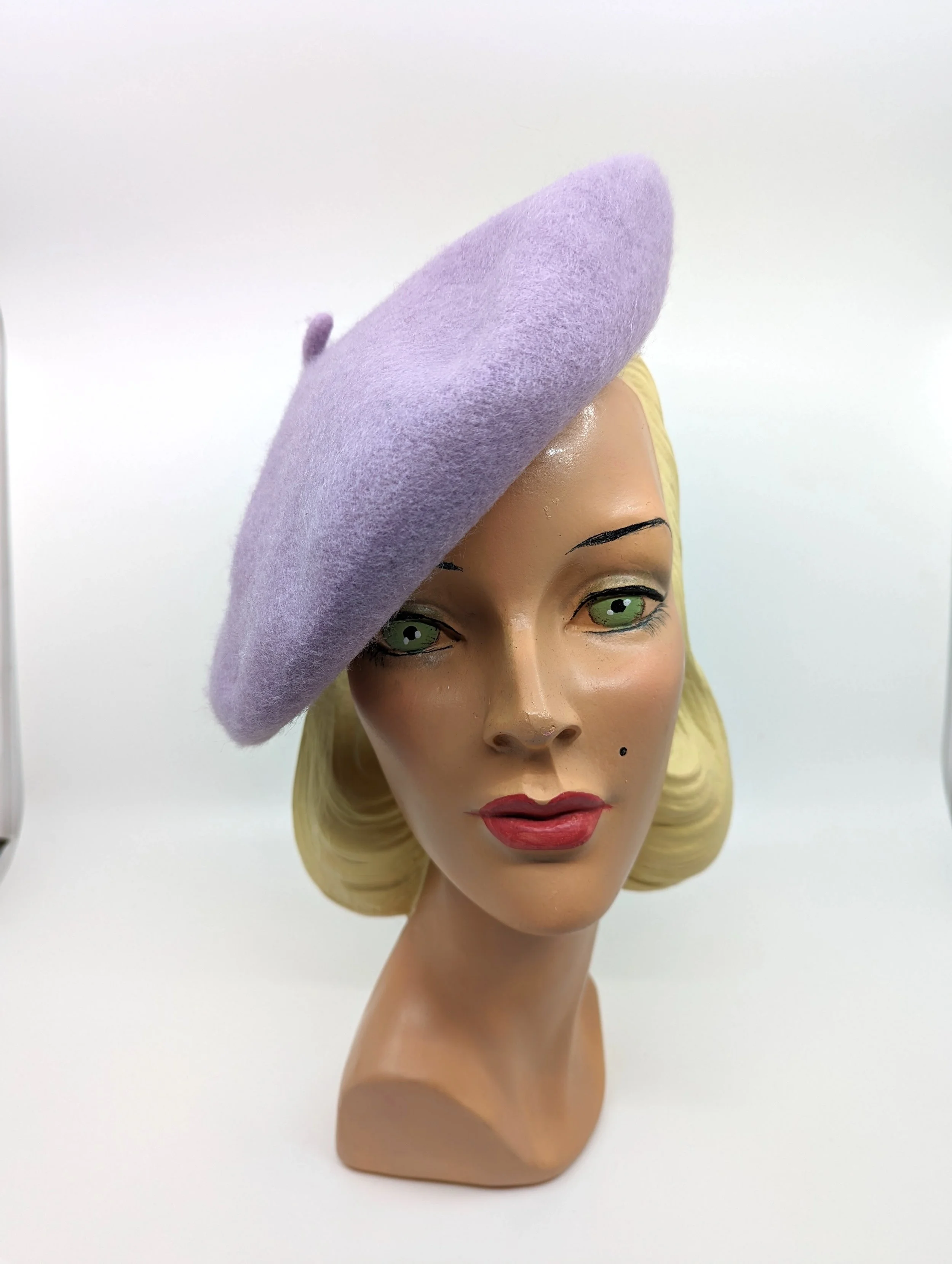 PARIS  French Style Wool Beret - Lavender