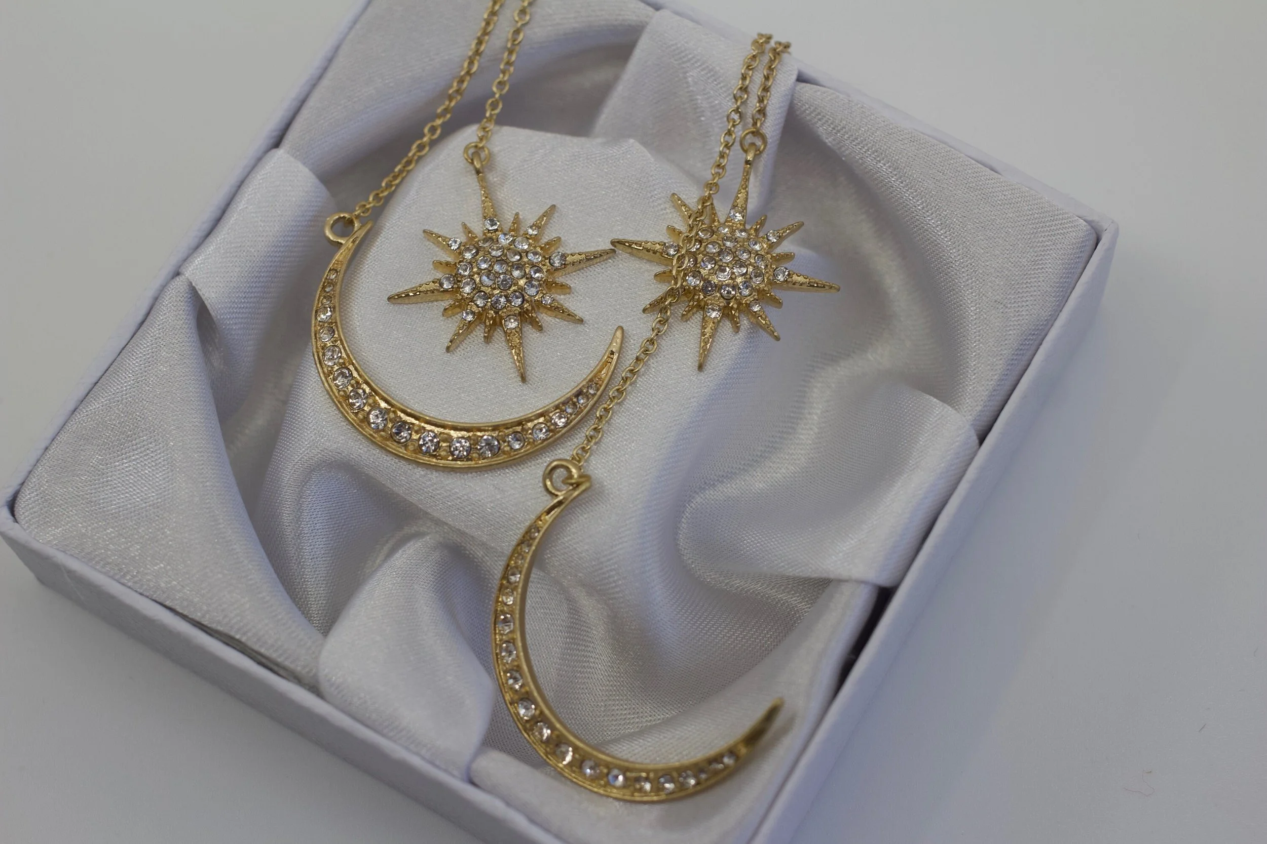 https://i.etsystatic.com/7861776/r/il/321765/2429899126/il_fullxfull.2429899126_25g1.jpg