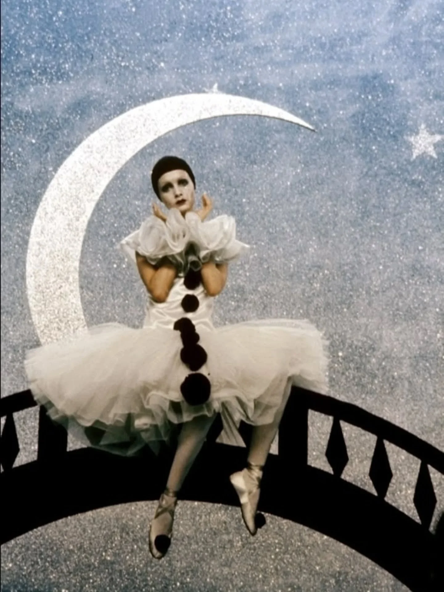 PIERROT THROUGH TIME - 🖤🤍

&ldquo;Pierrot &mdash; born in the 1600s, reborn in every era. From the laughter of Italian stages to the melancholy of 19th-century mimes, his painted tears never fade 🤍🎭 A  tribute to vintage theatre.&rdquo;

#pierrot