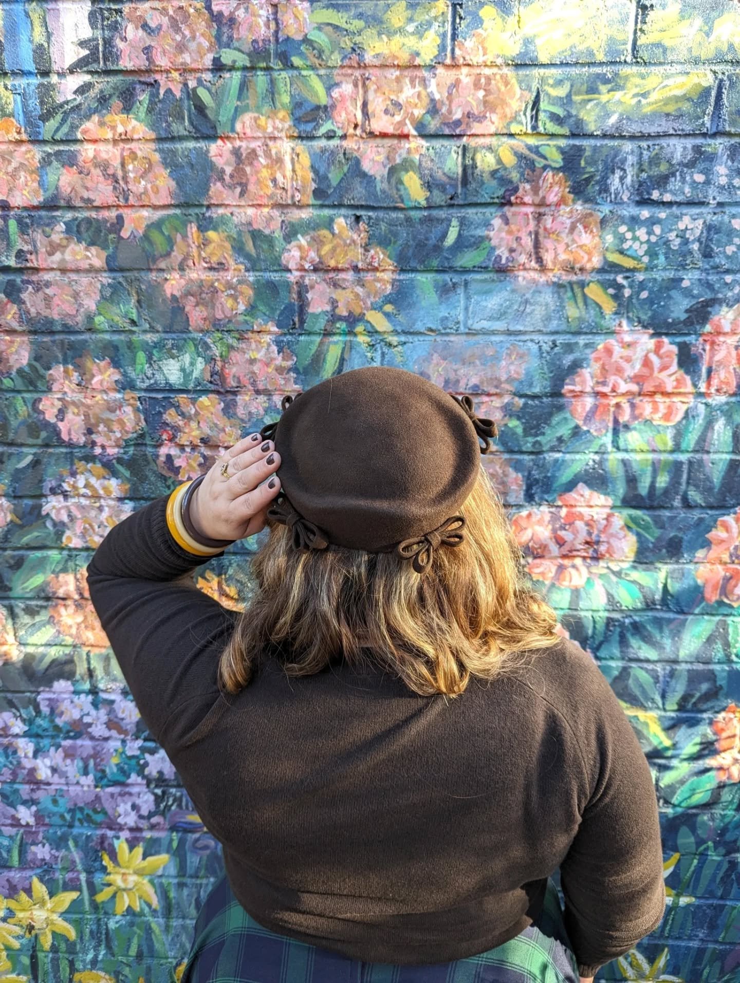Our Chocolat Calot is your winter best friend 🤎

Hand-blocked on an original 1930s hat block, this elegant calot is crafted from luxurious chocolate brown fur felt and shaped to sit perfectly at the back of the head &mdash; so light and comfortable,