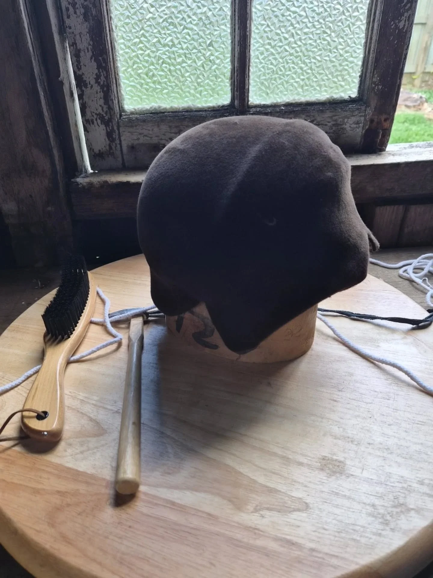 Another beauty coming to life&mdash;can&rsquo;t wait to finish her once I&rsquo;m back from my travels...

#hatmaker #hatshop #handmadeinaustralia #handmadehats #vintagestyle