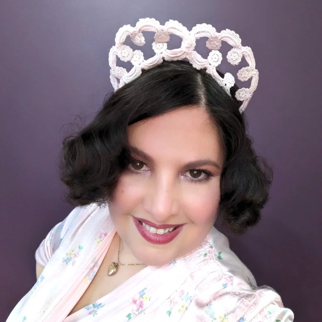 SWEETHEARTS - 1930s Style Halo Heart Lace Headpiece- Petal Pink