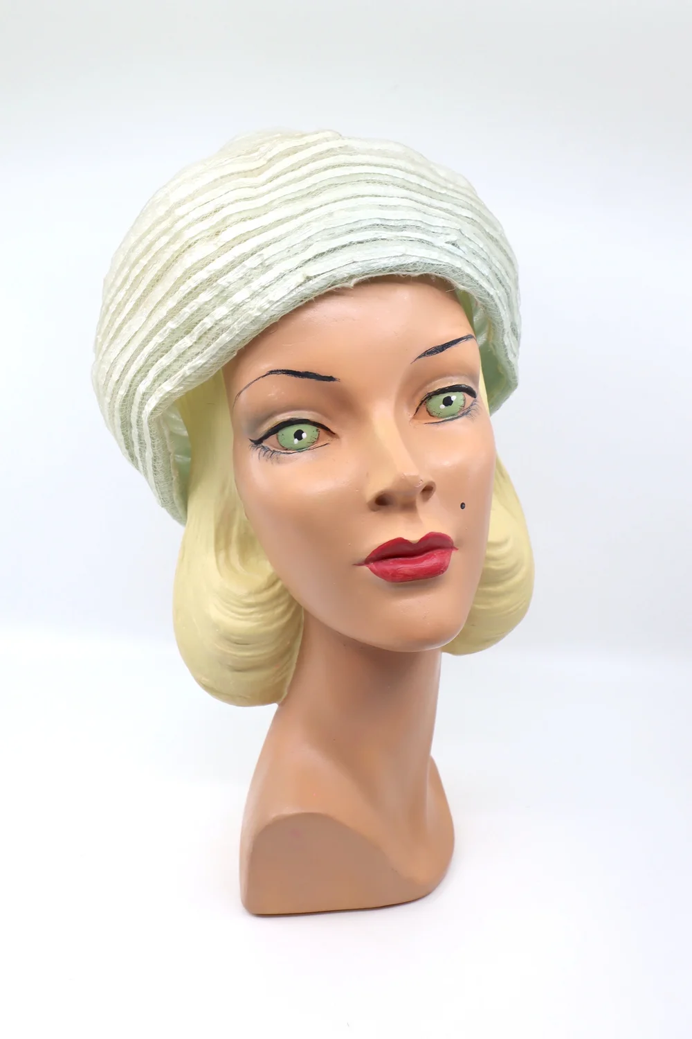 The+House+Of+Hats+1960s+Mint+  display picture 1