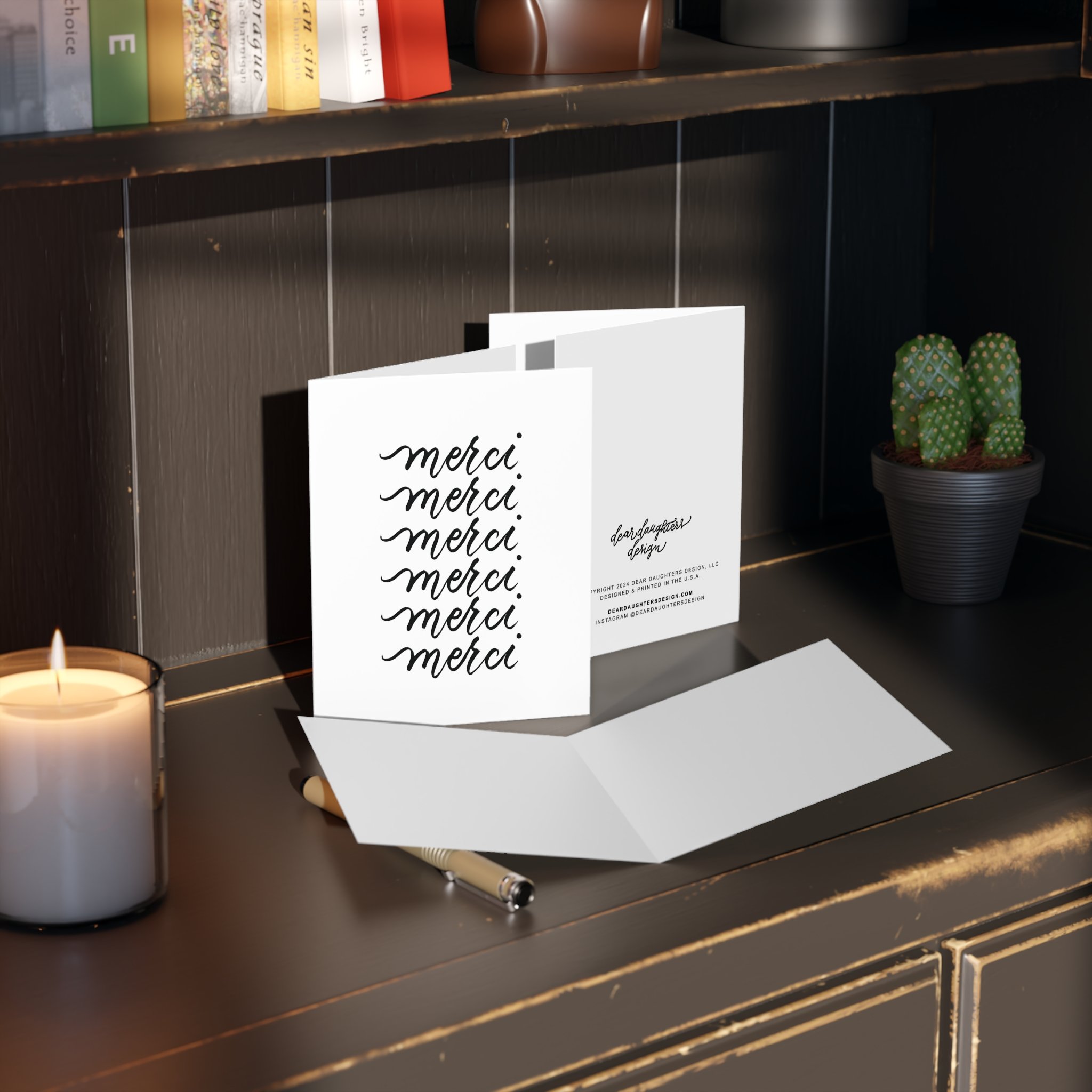 DDD-Prod_Pic-Greeting_Card-MerciX6-Context_Dark.png