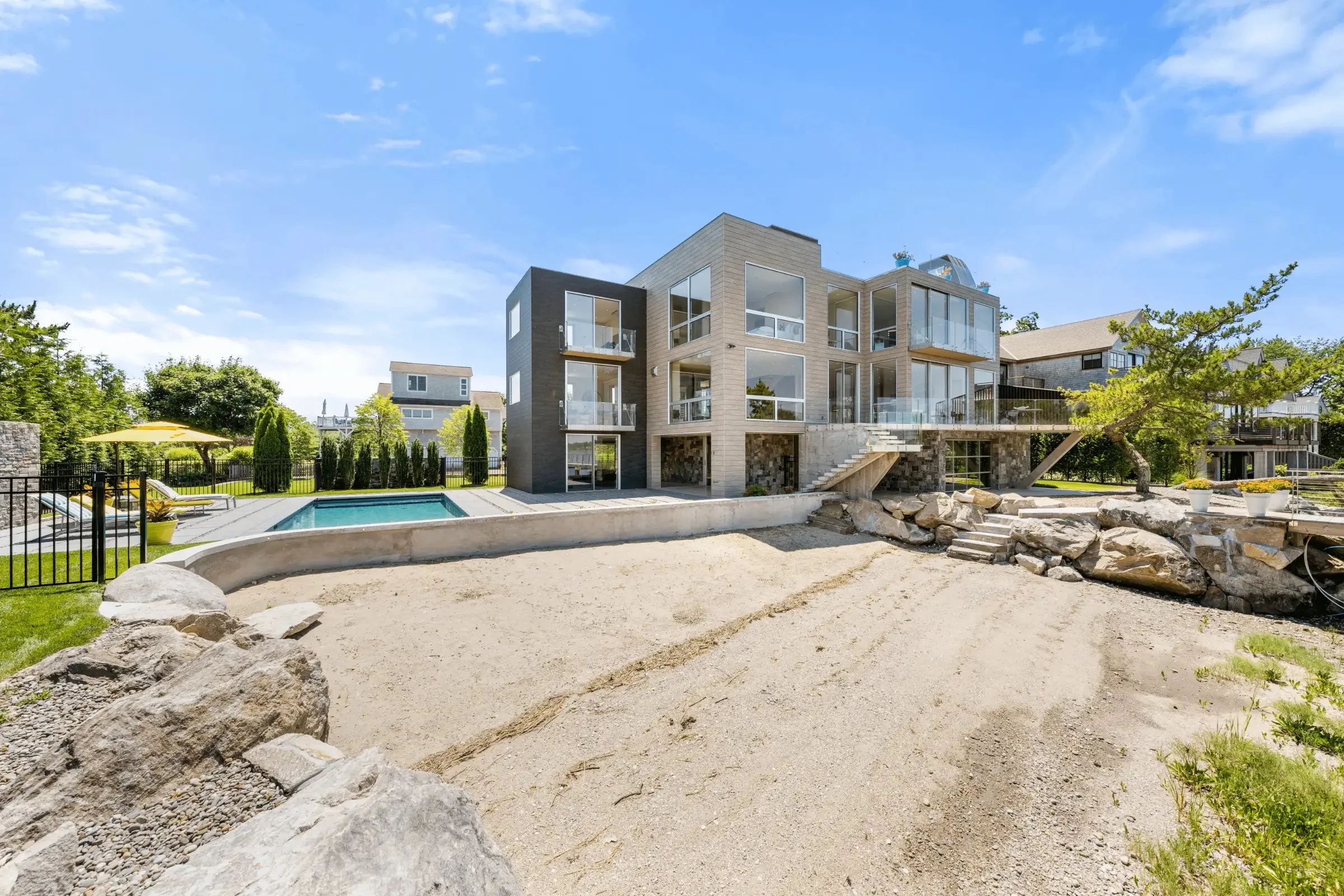 135 Harbor Rd 1 .jpg