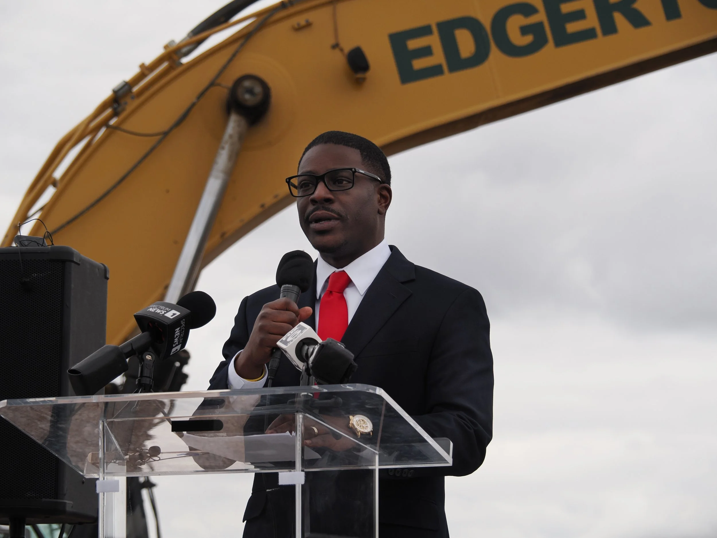 Forensic center groundbreaking 7 - Nov 2023.jpg