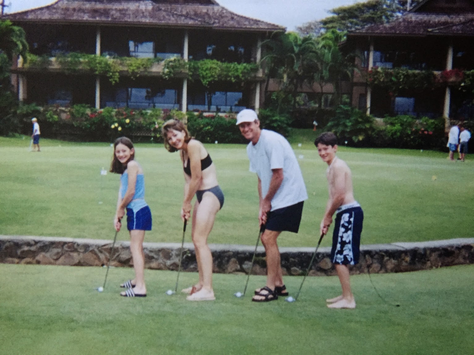 family golfing hawaii.JPG