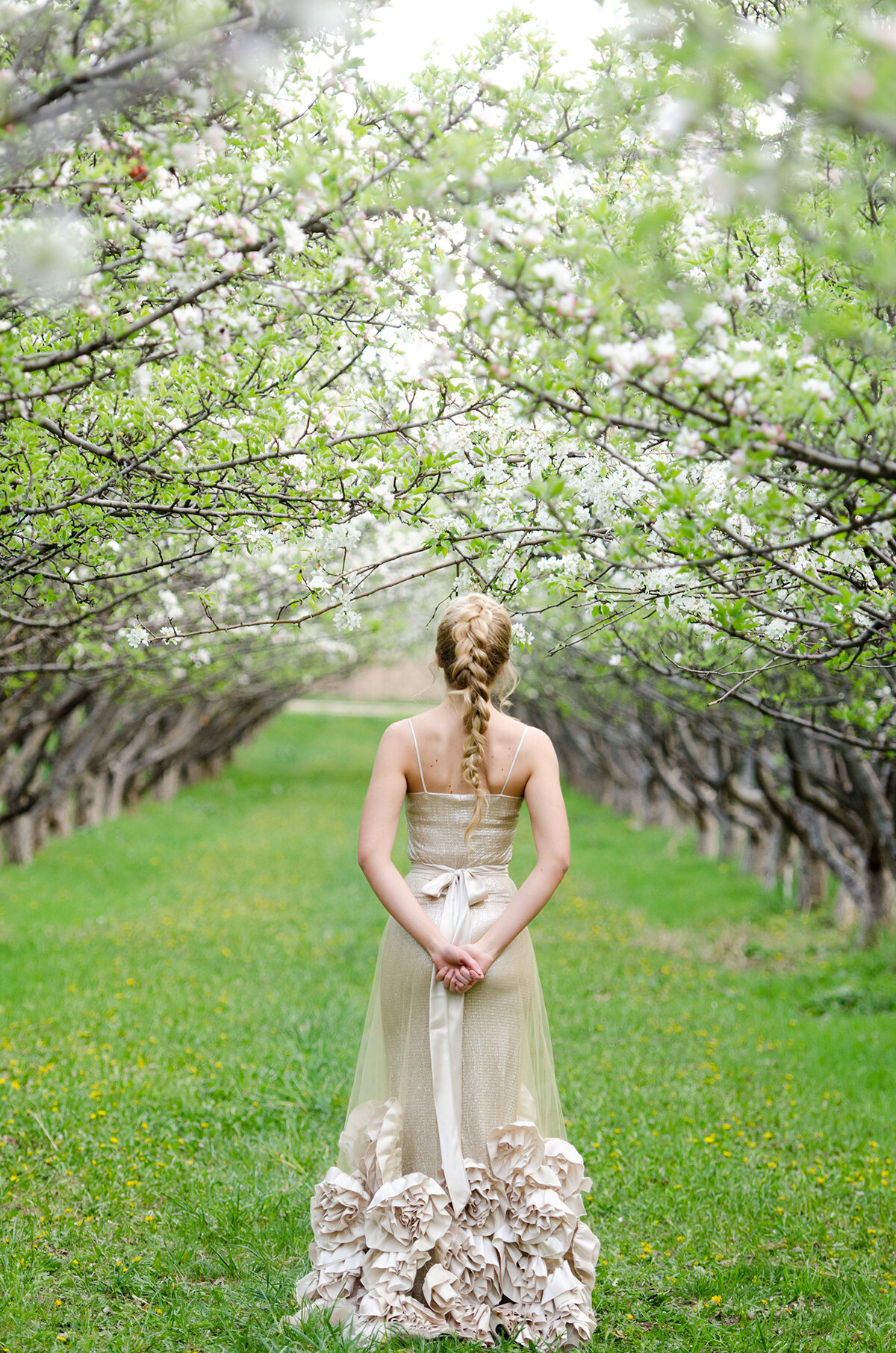 breelena_spring_sequin_wedding_dresses (9).jpg