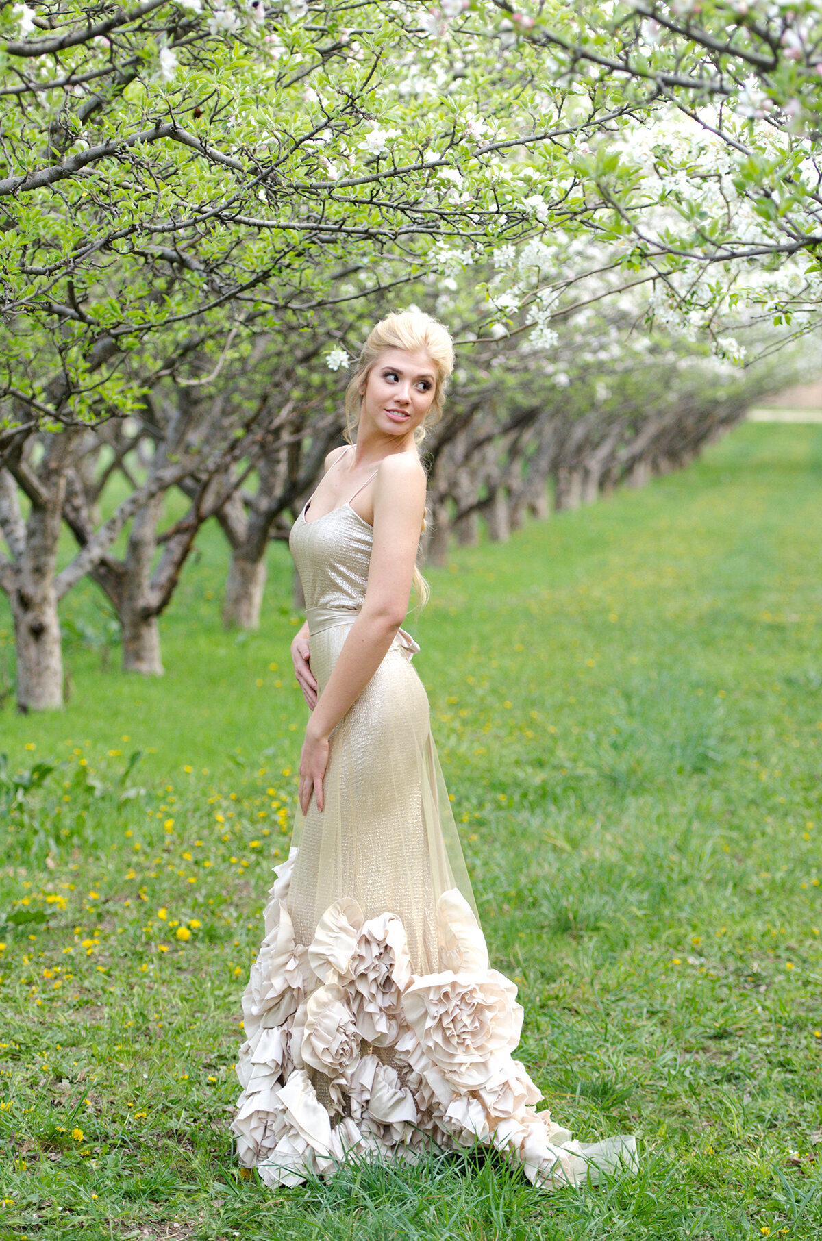 breelena_spring_sequin_wedding_dresses (30).jpg