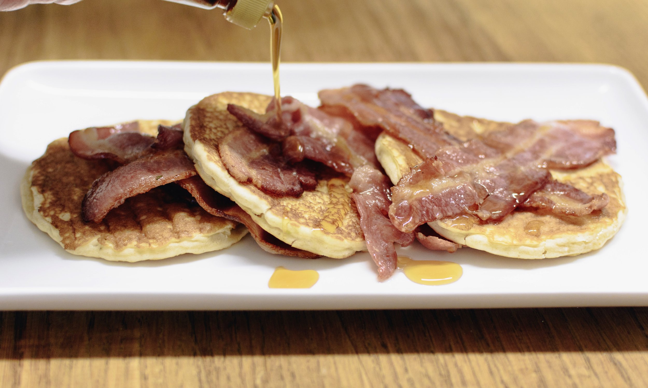 Pancakes with bacon & maple syrup
