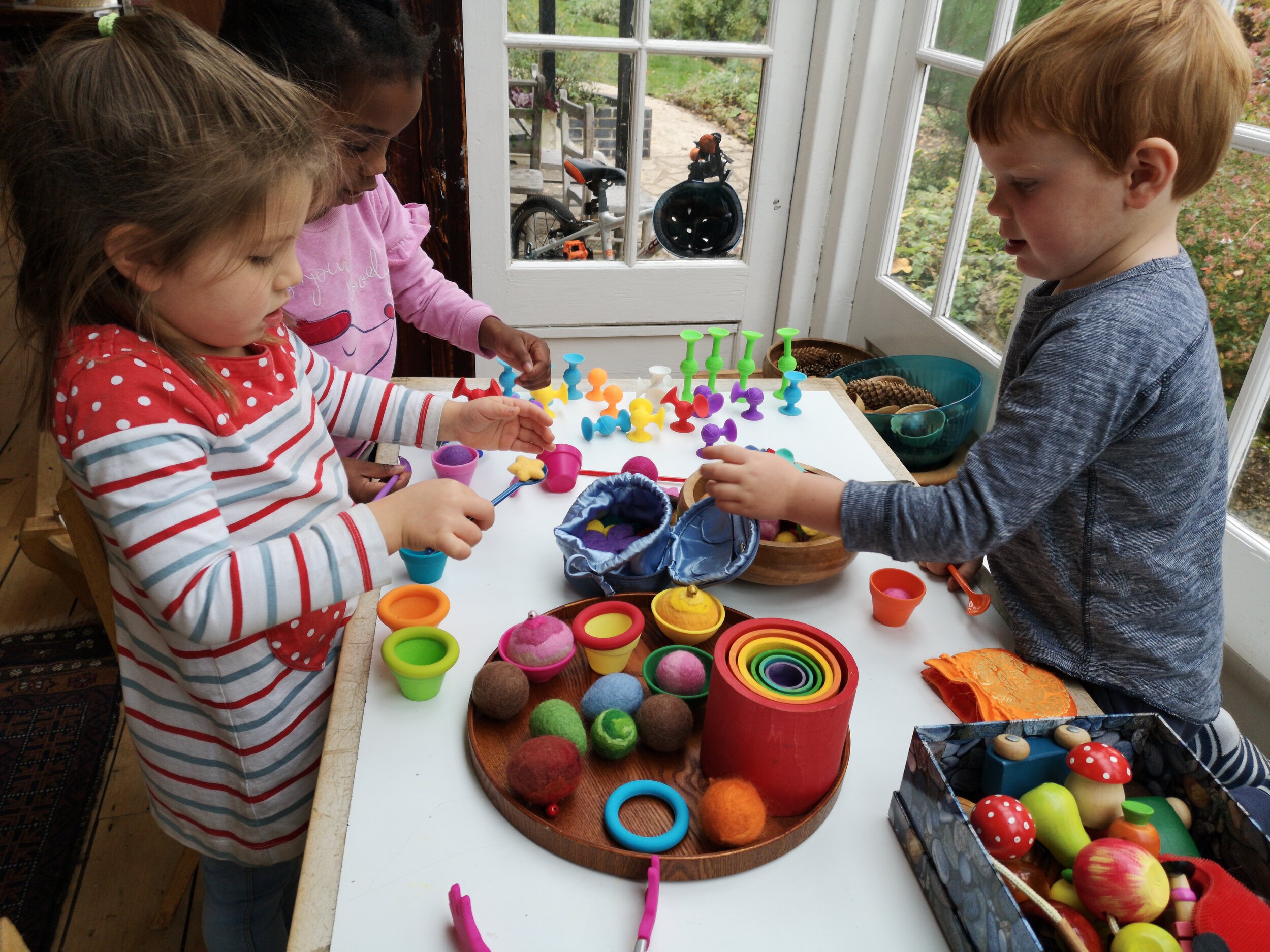 Creative loose parts play